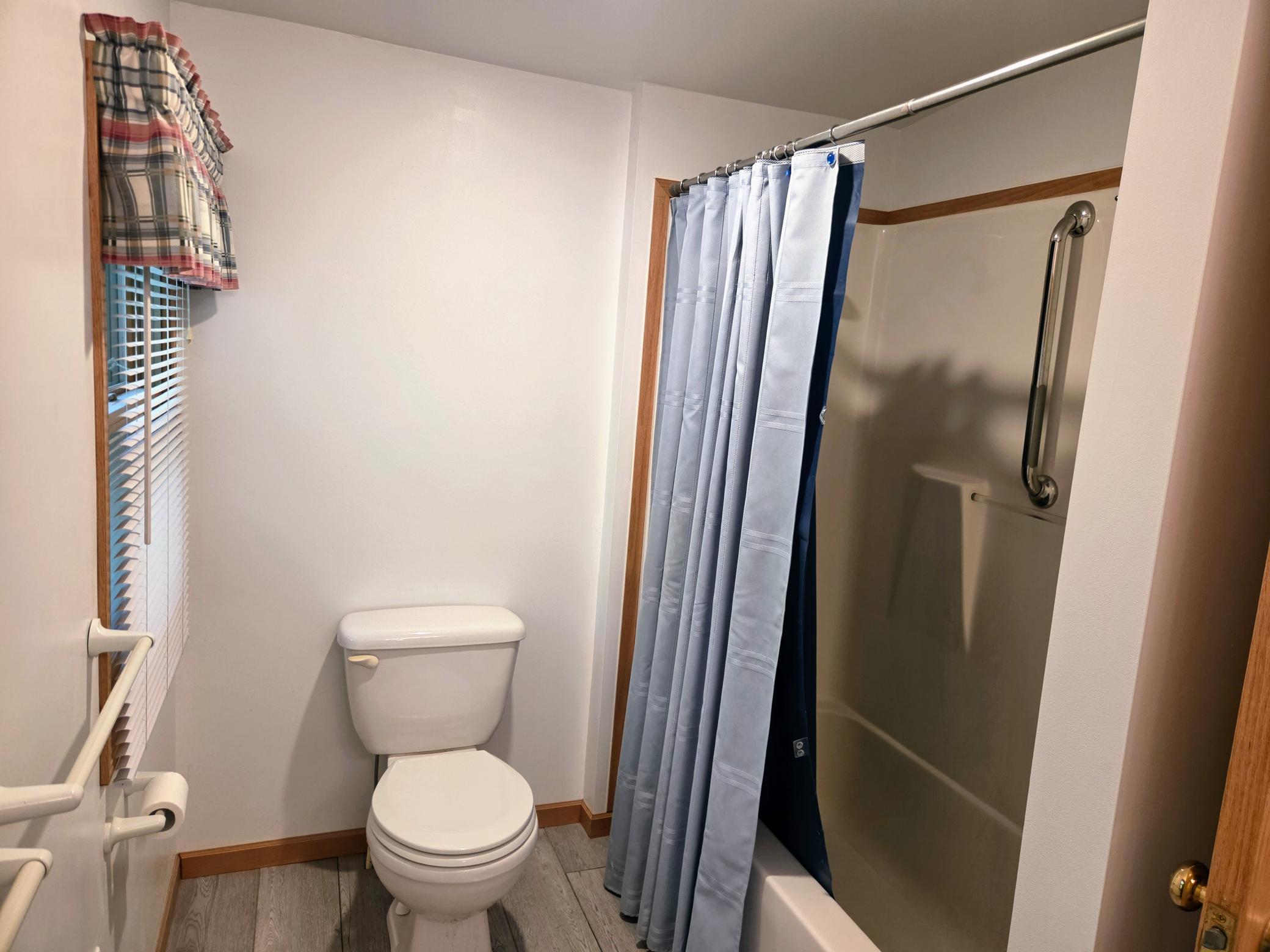 main property photo 24