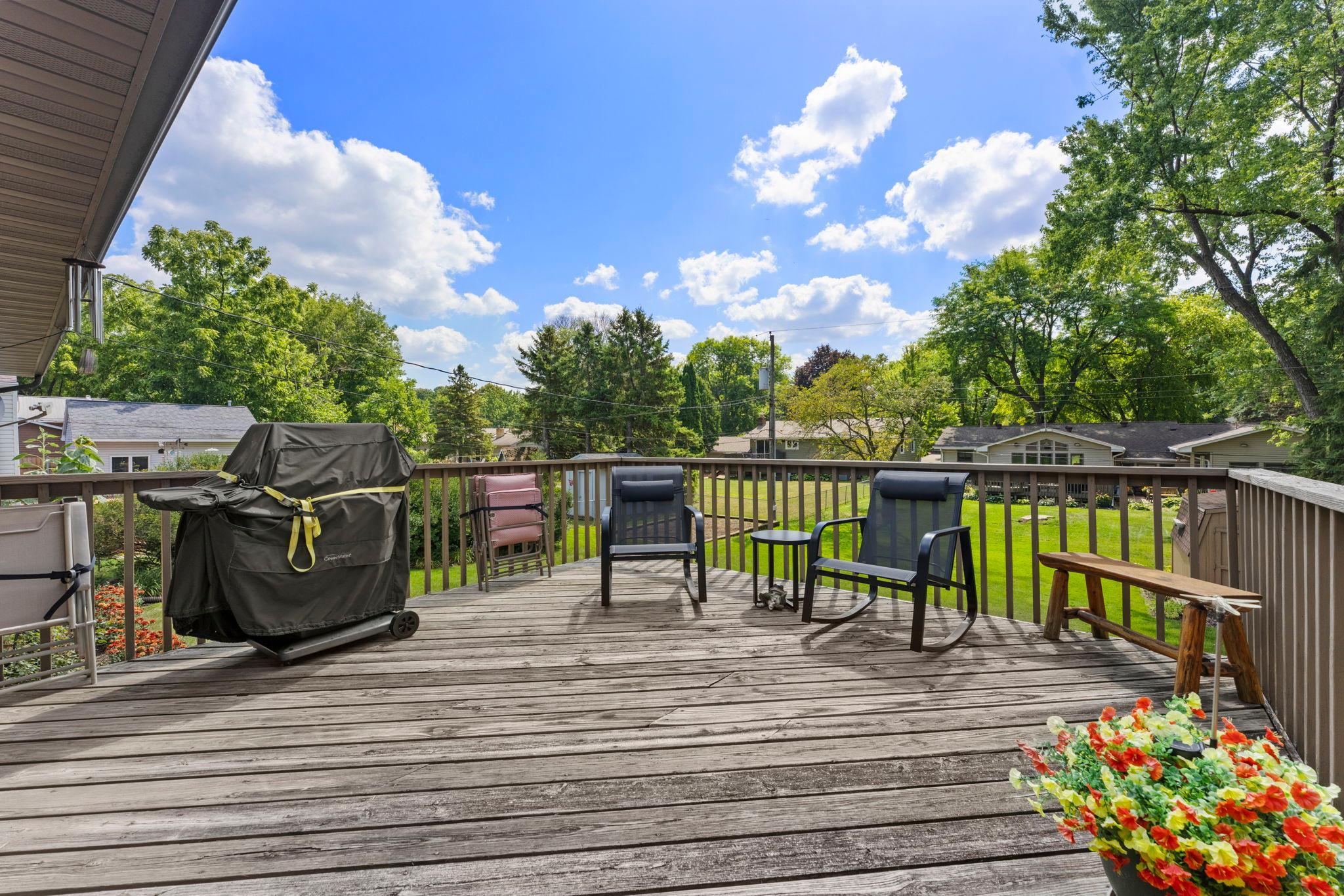 main property photo 50
