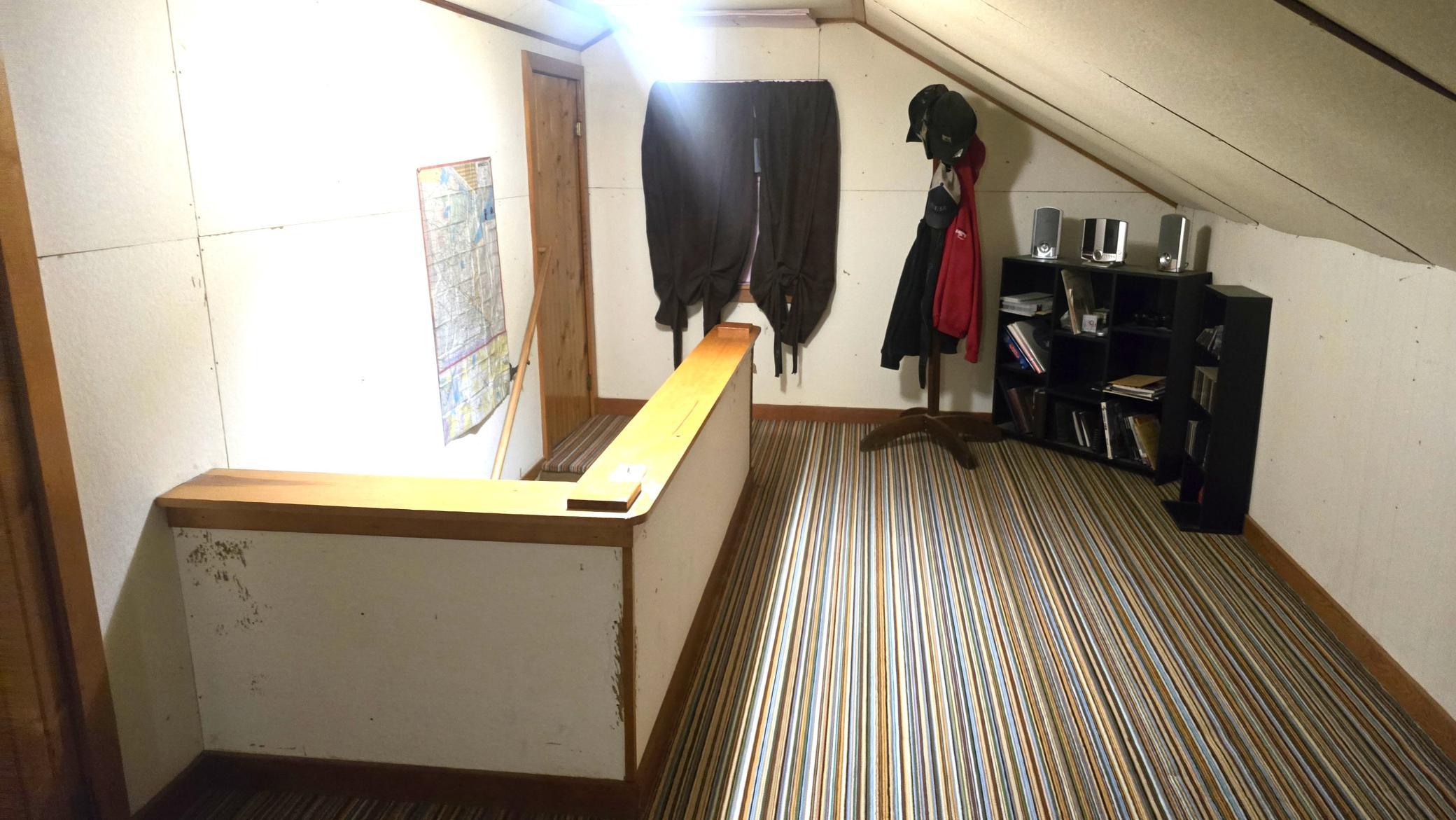 main property photo 25