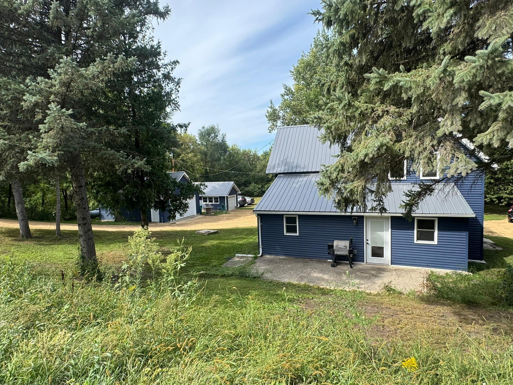 main property photo 5
