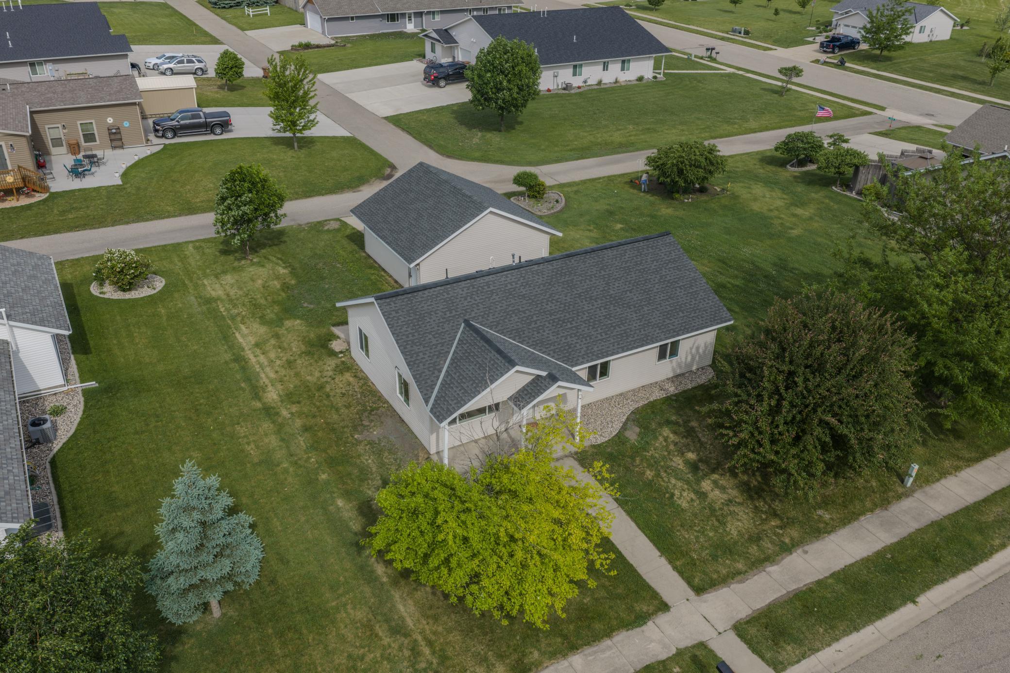 main property photo 18
