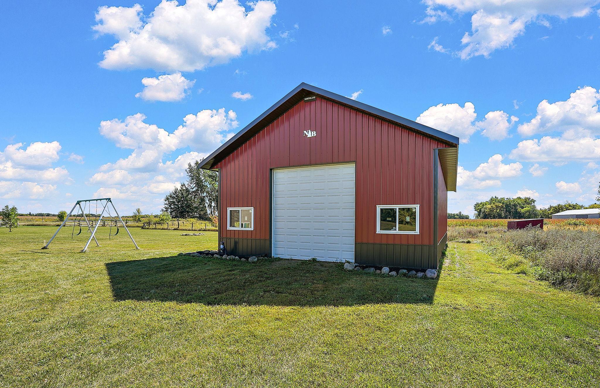 main property photo 31