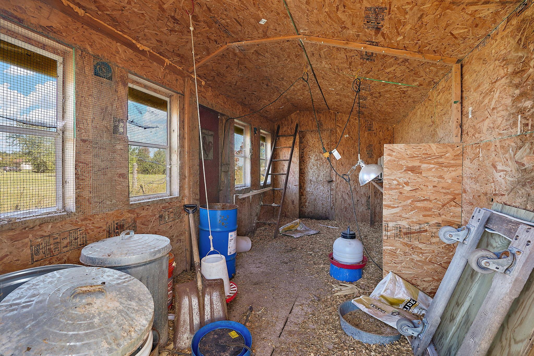 main property photo 35