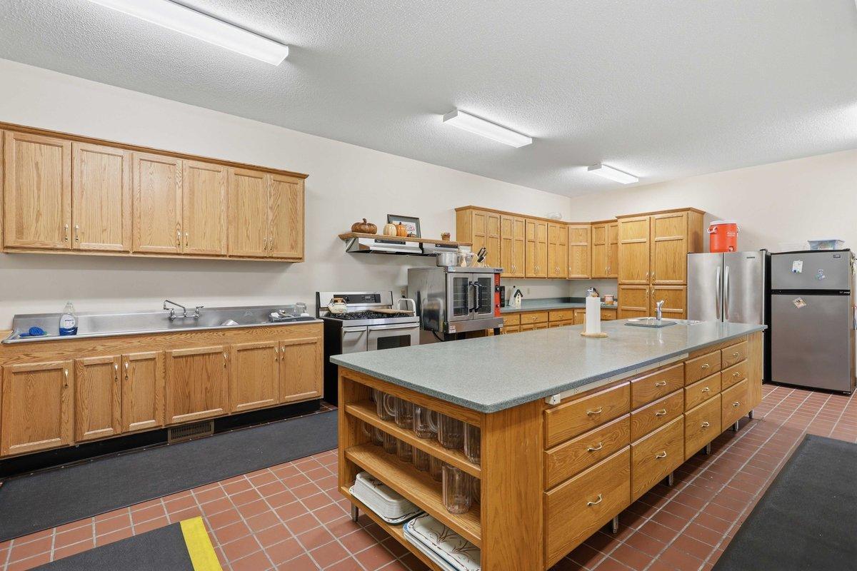 main property photo 11