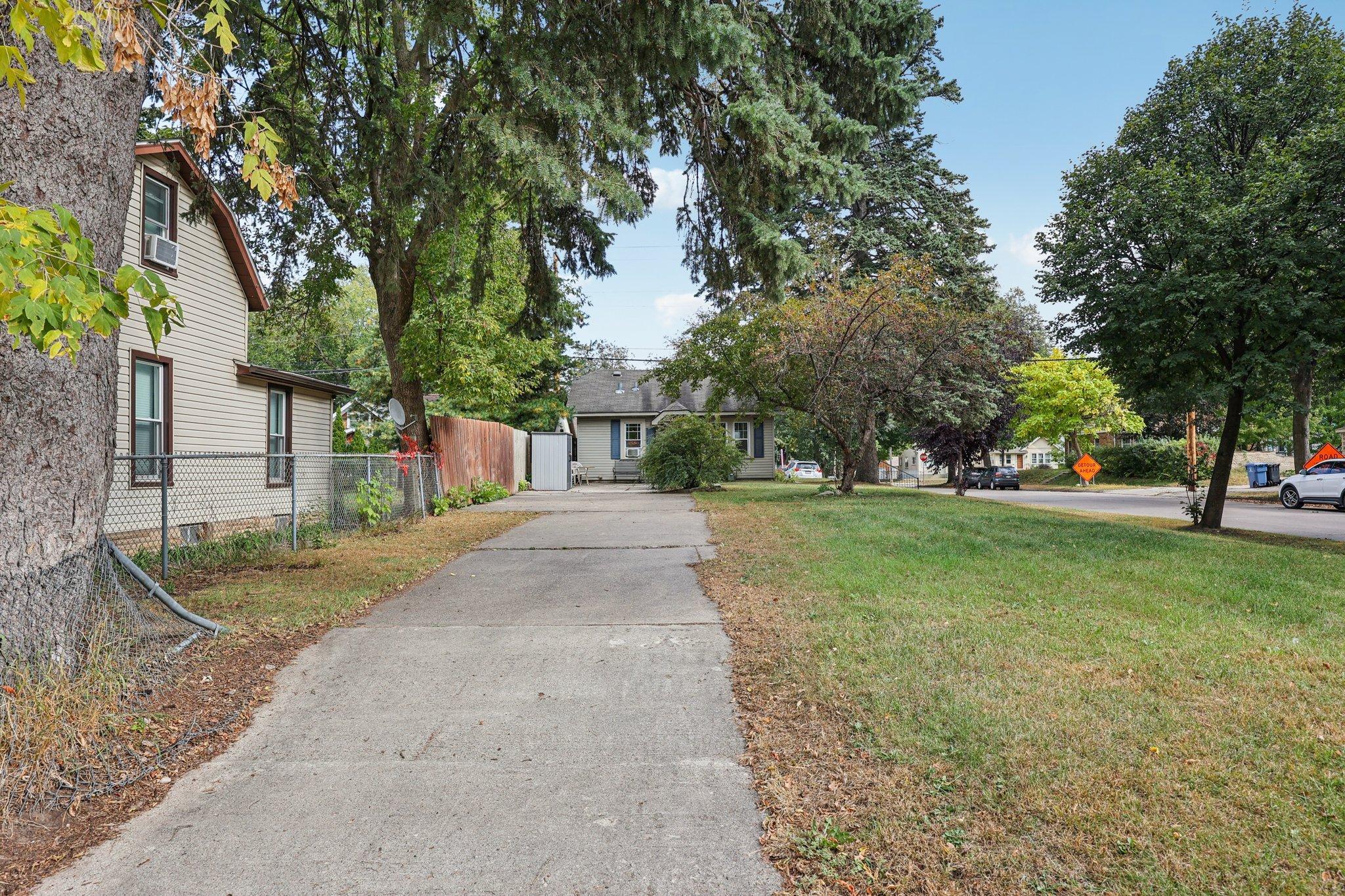 main property photo 19