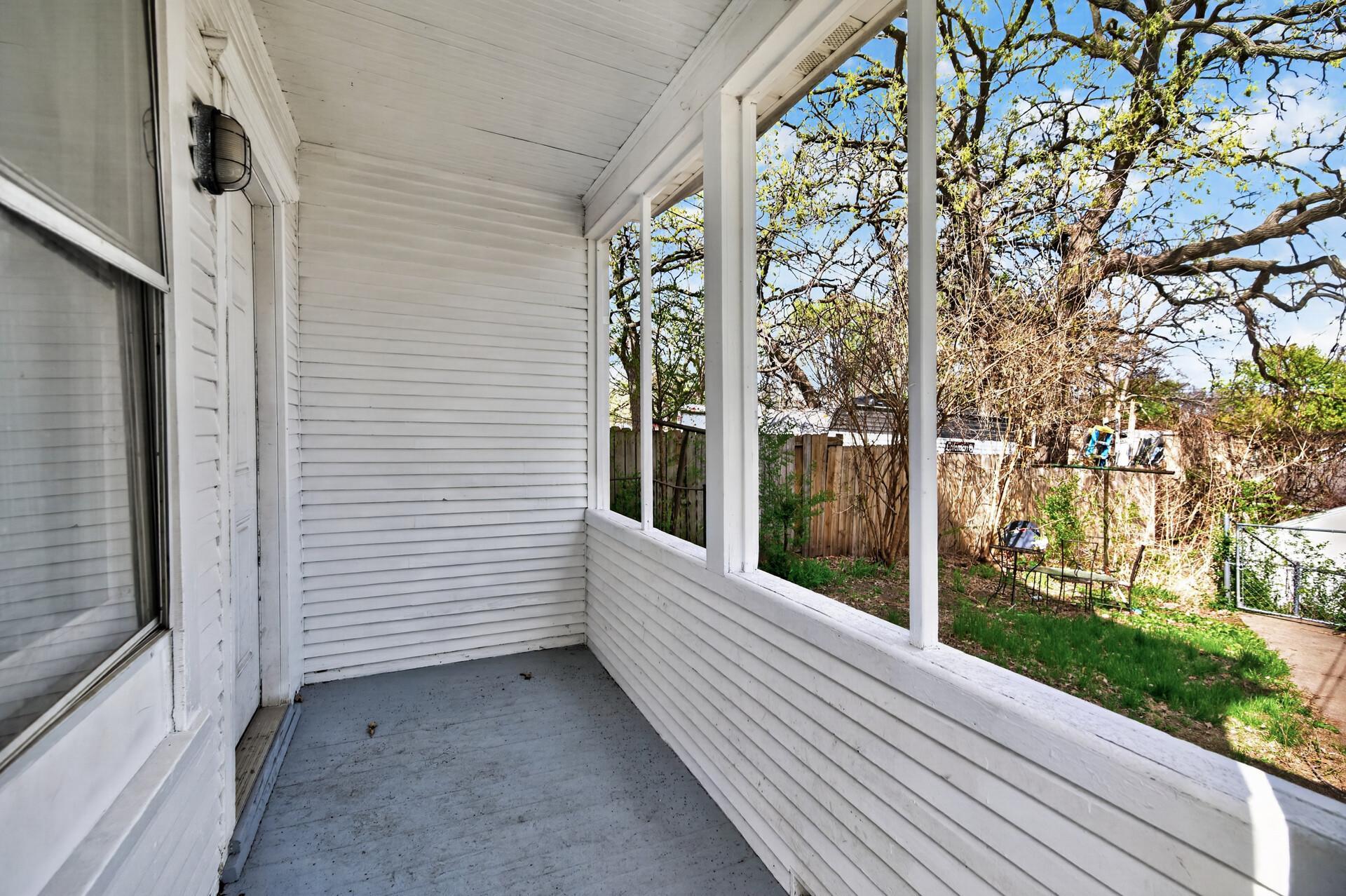 main property photo 40