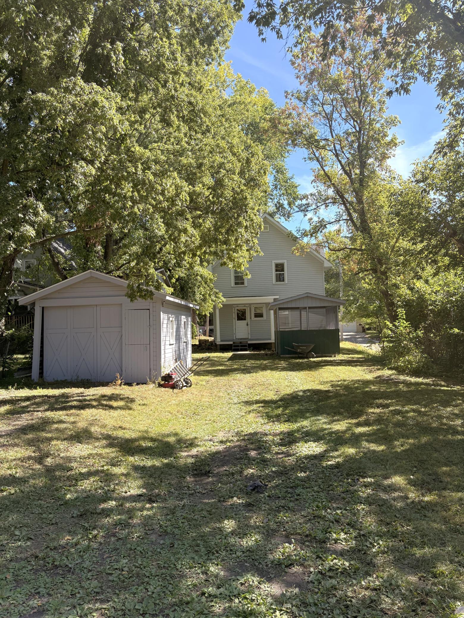 main property photo 22