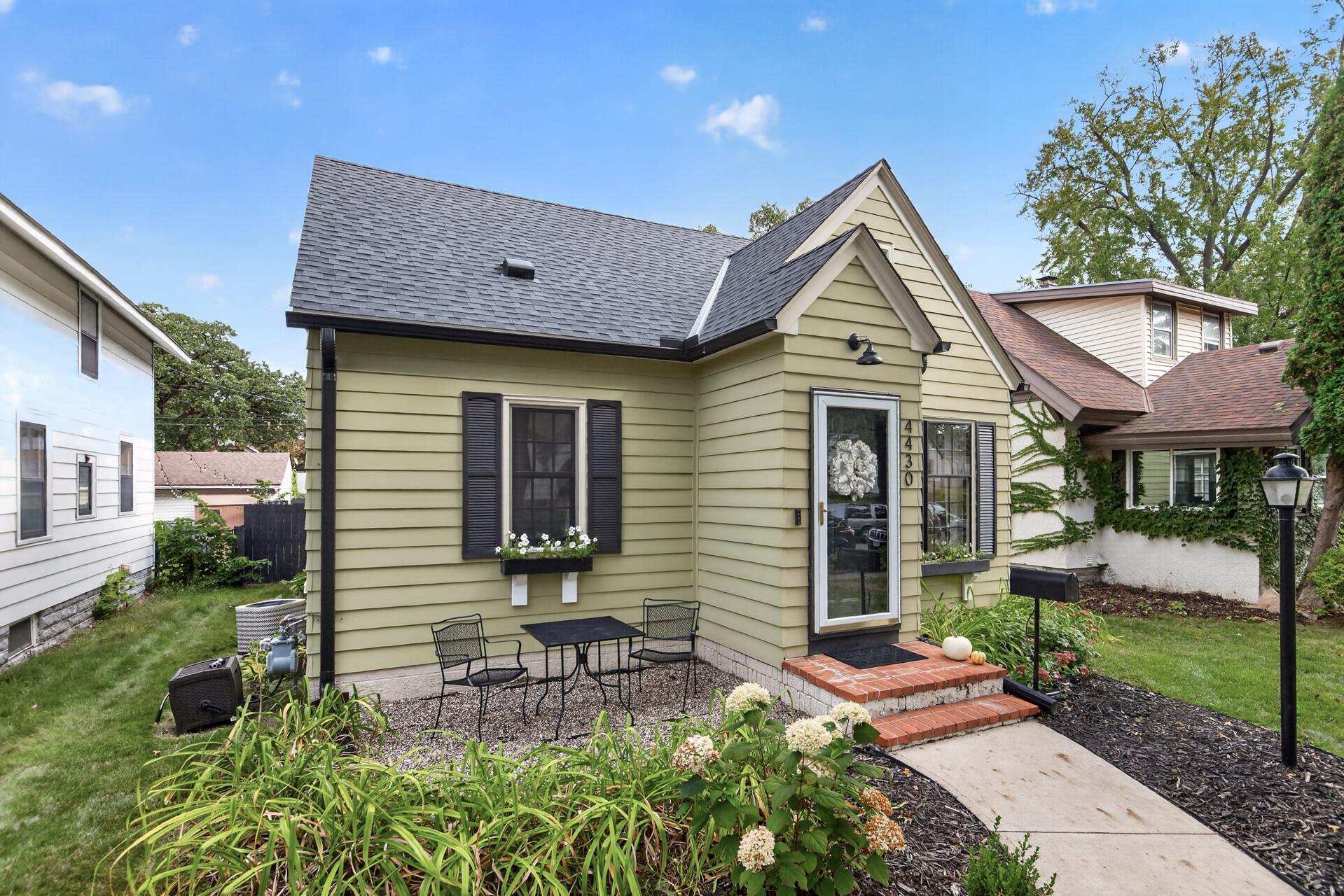 main property photo 29