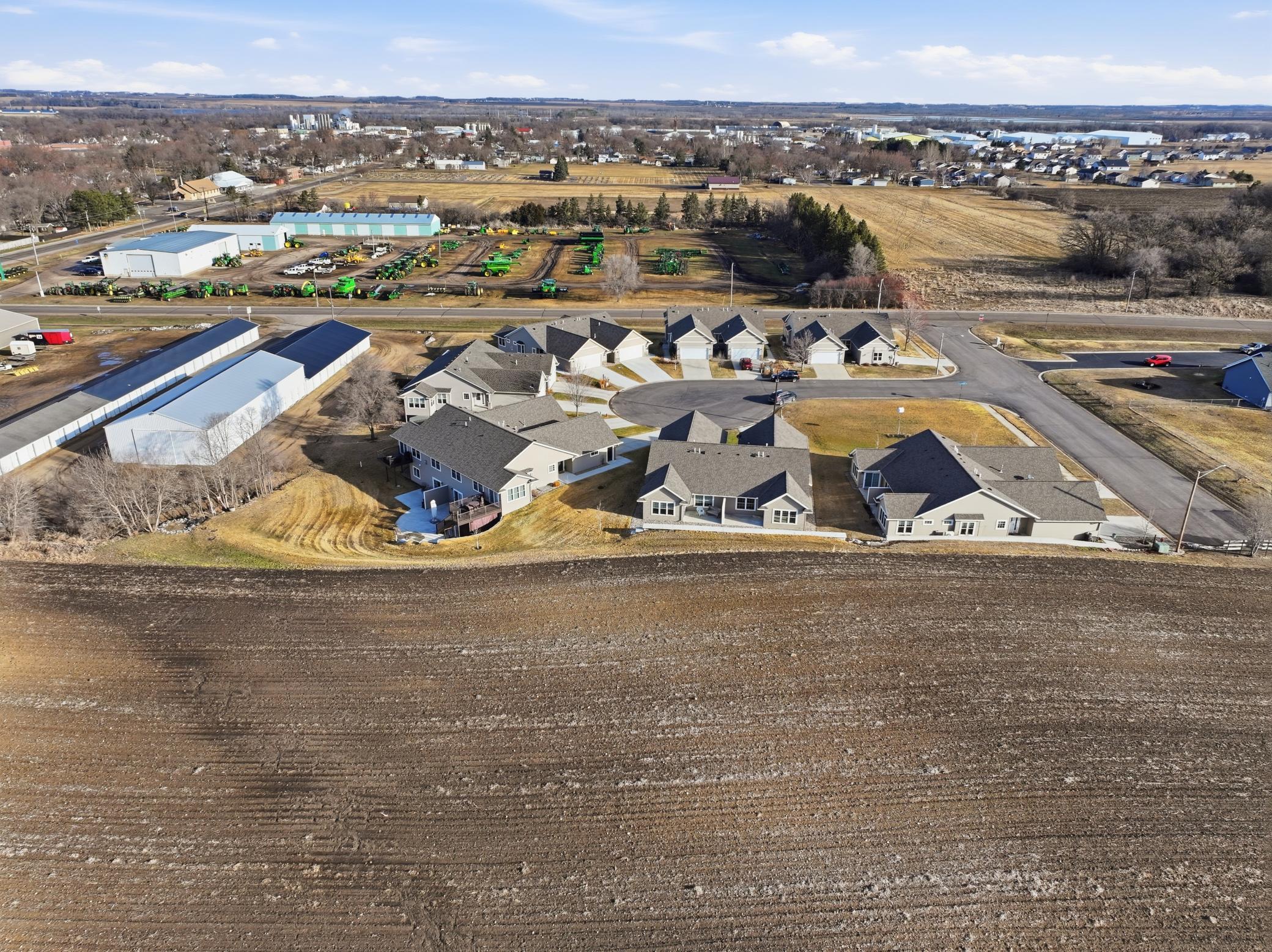 main property photo 25