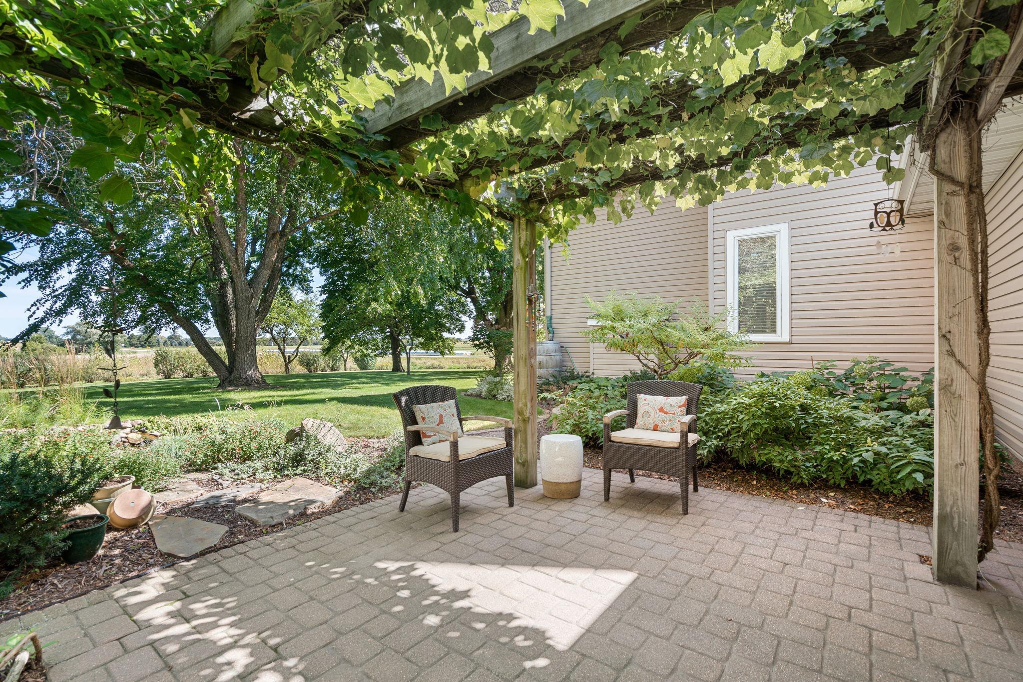 main property photo 14