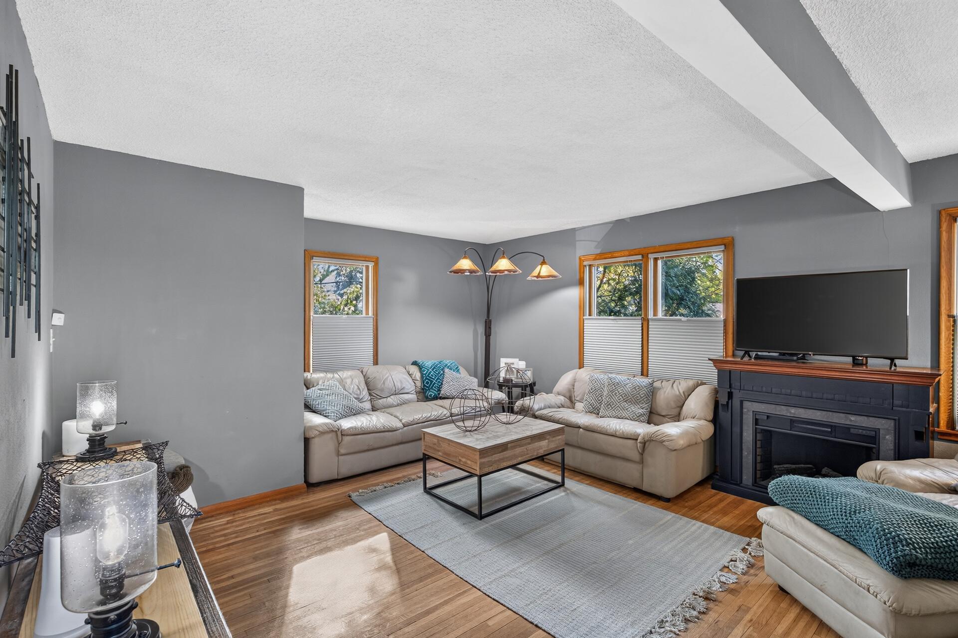 main property photo 3
