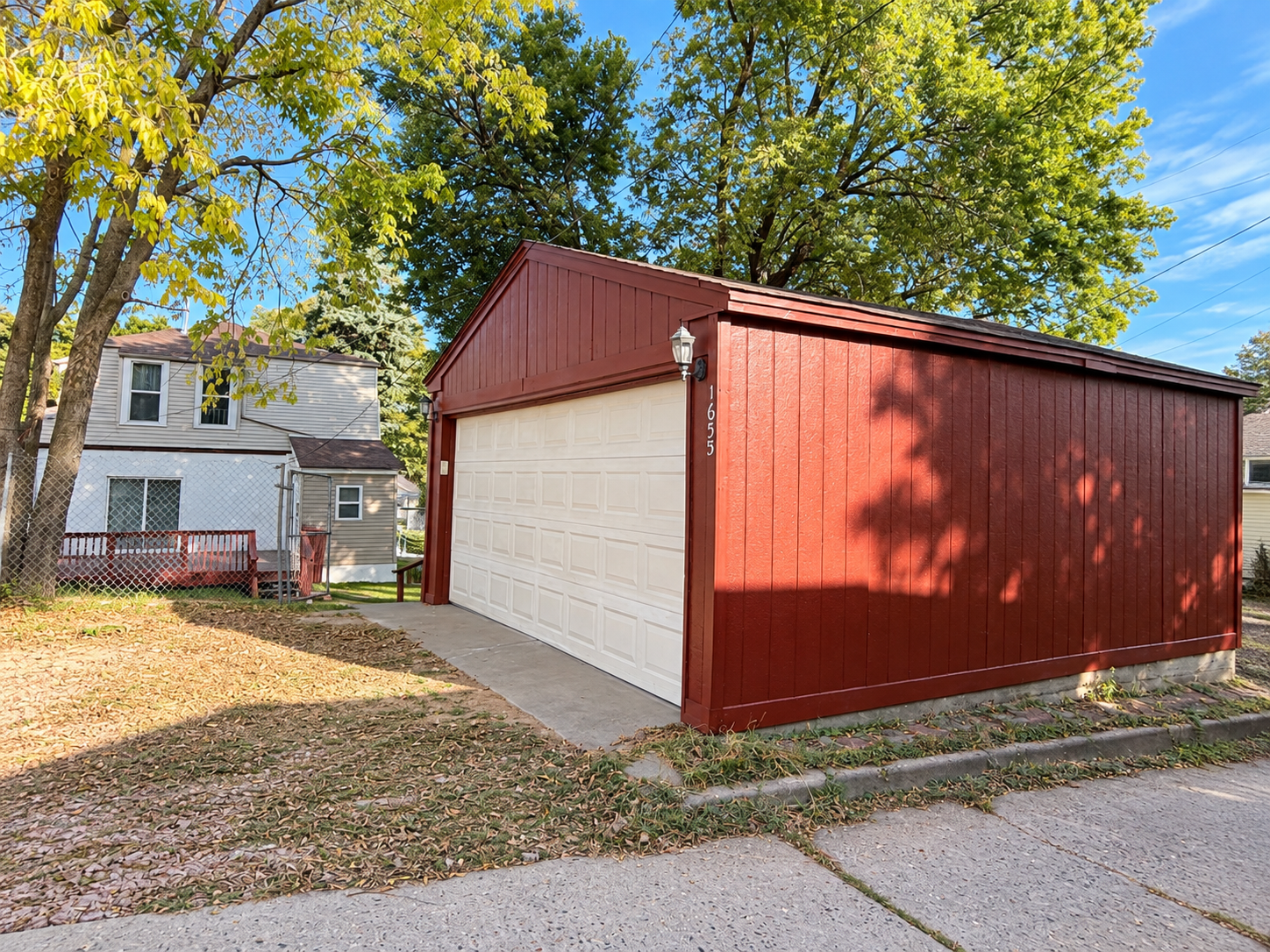 main property photo 20