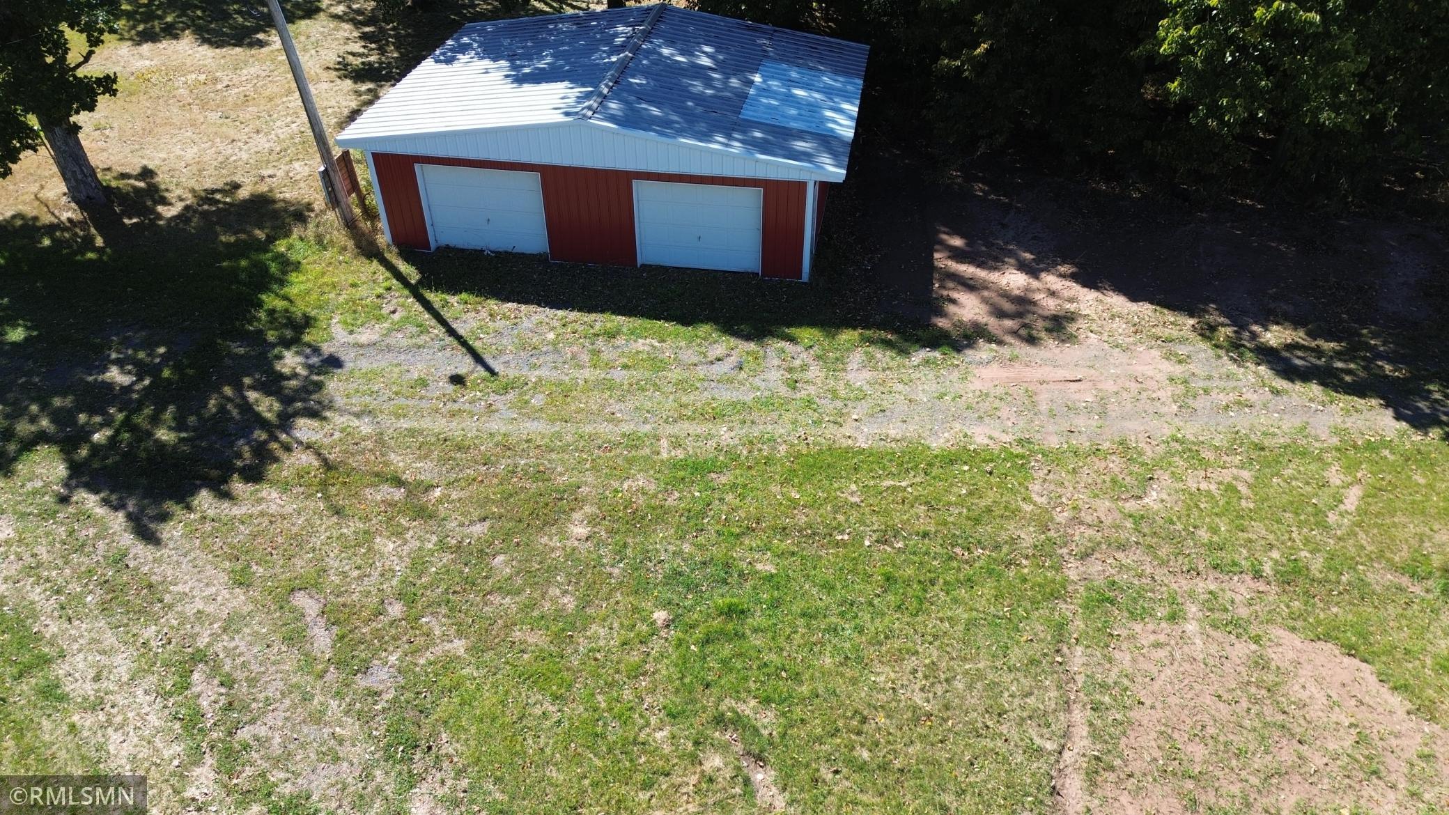 main property photo 40