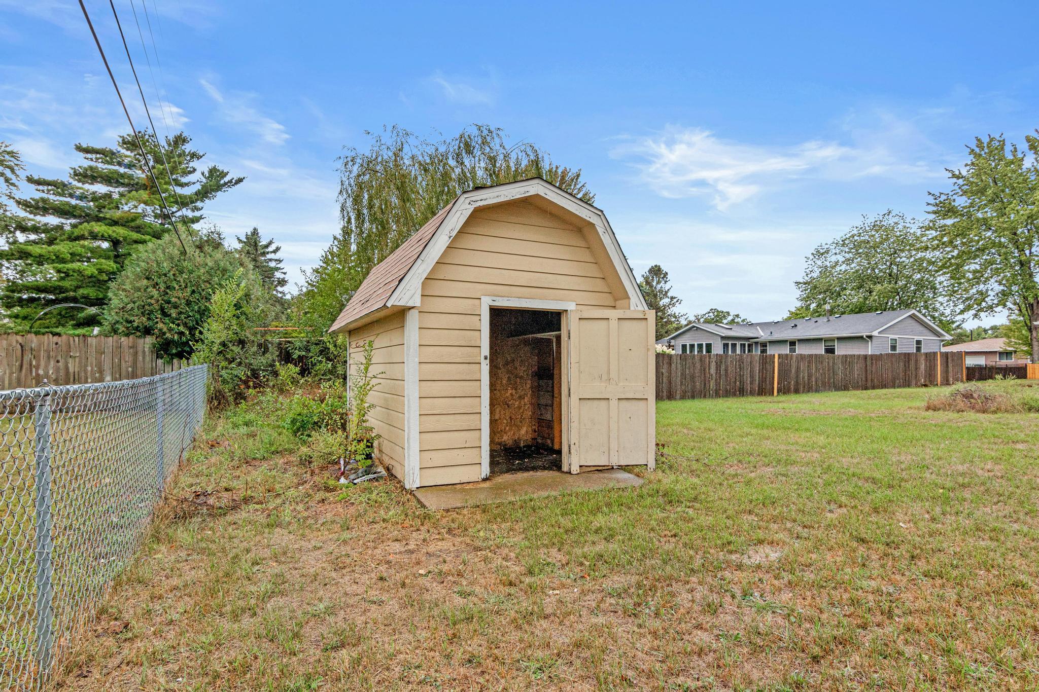 main property photo 26