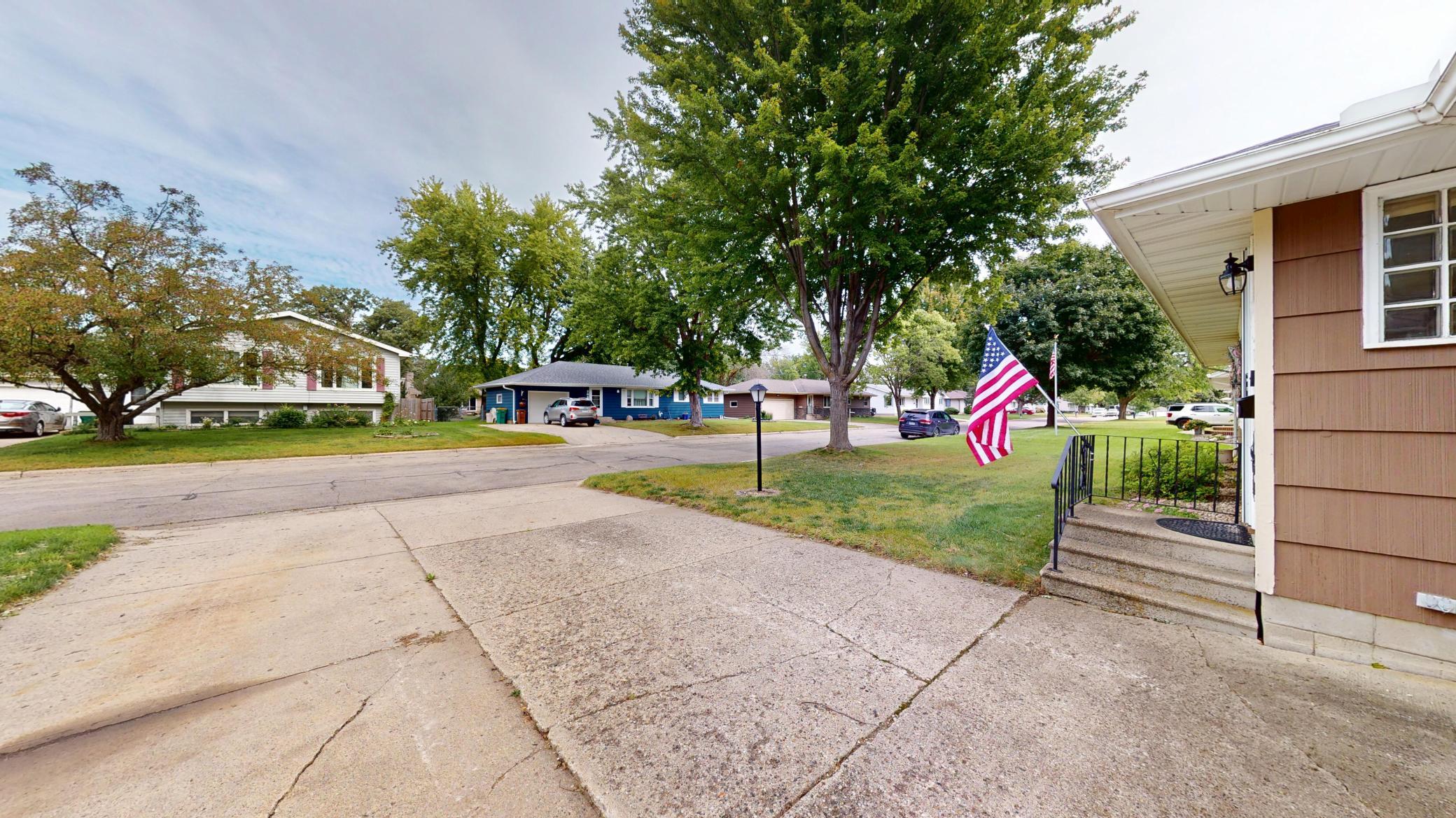 main property photo 37