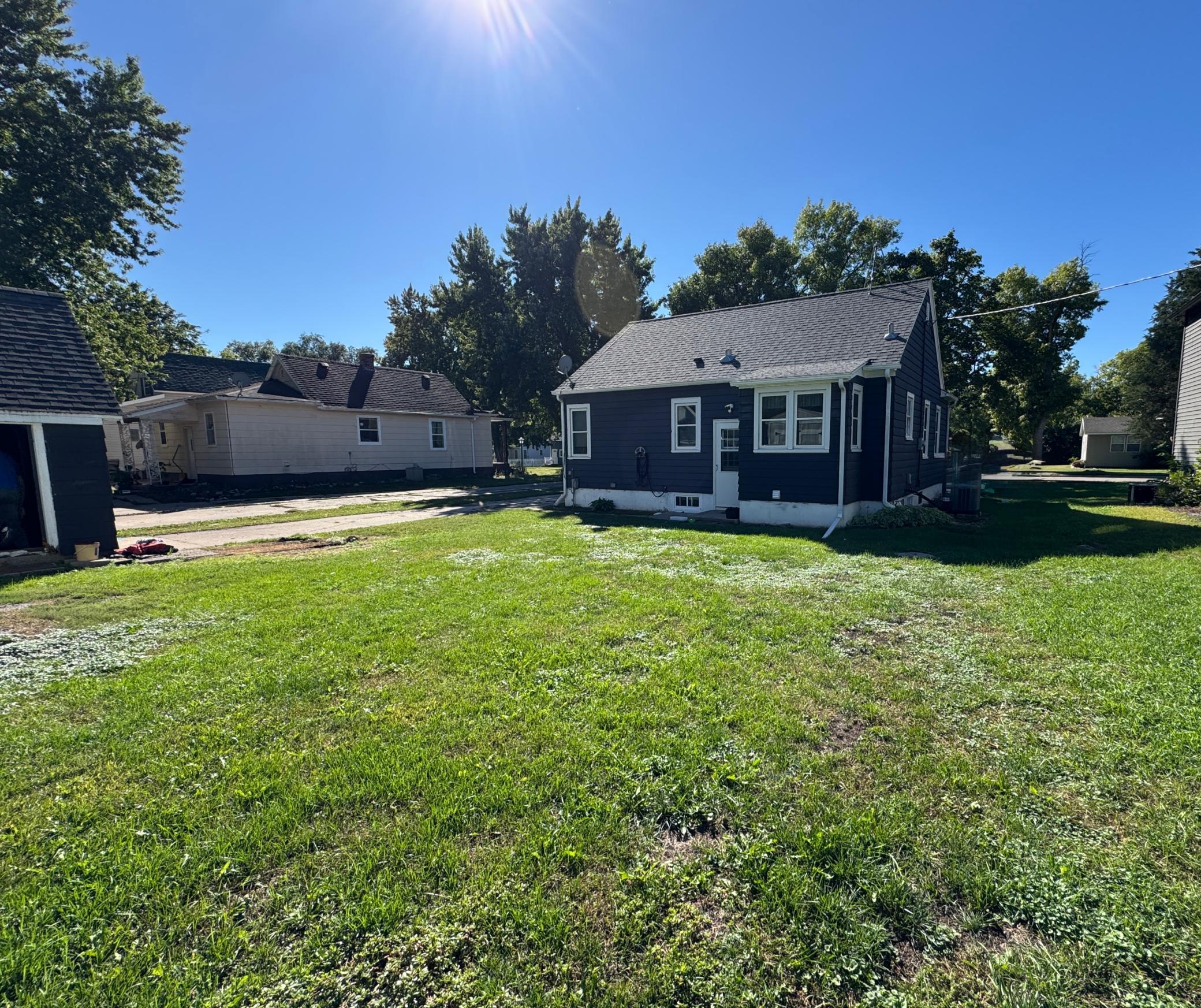 main property photo 16