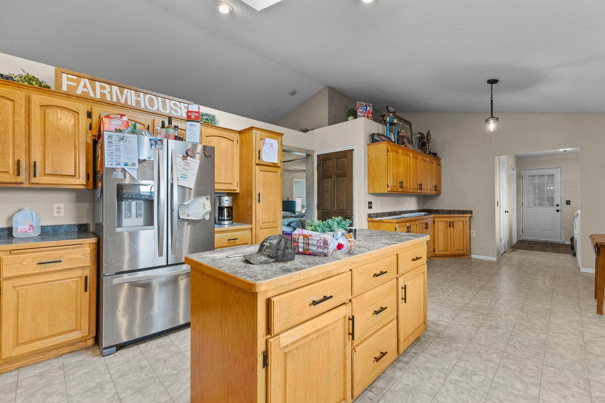 main property photo 19