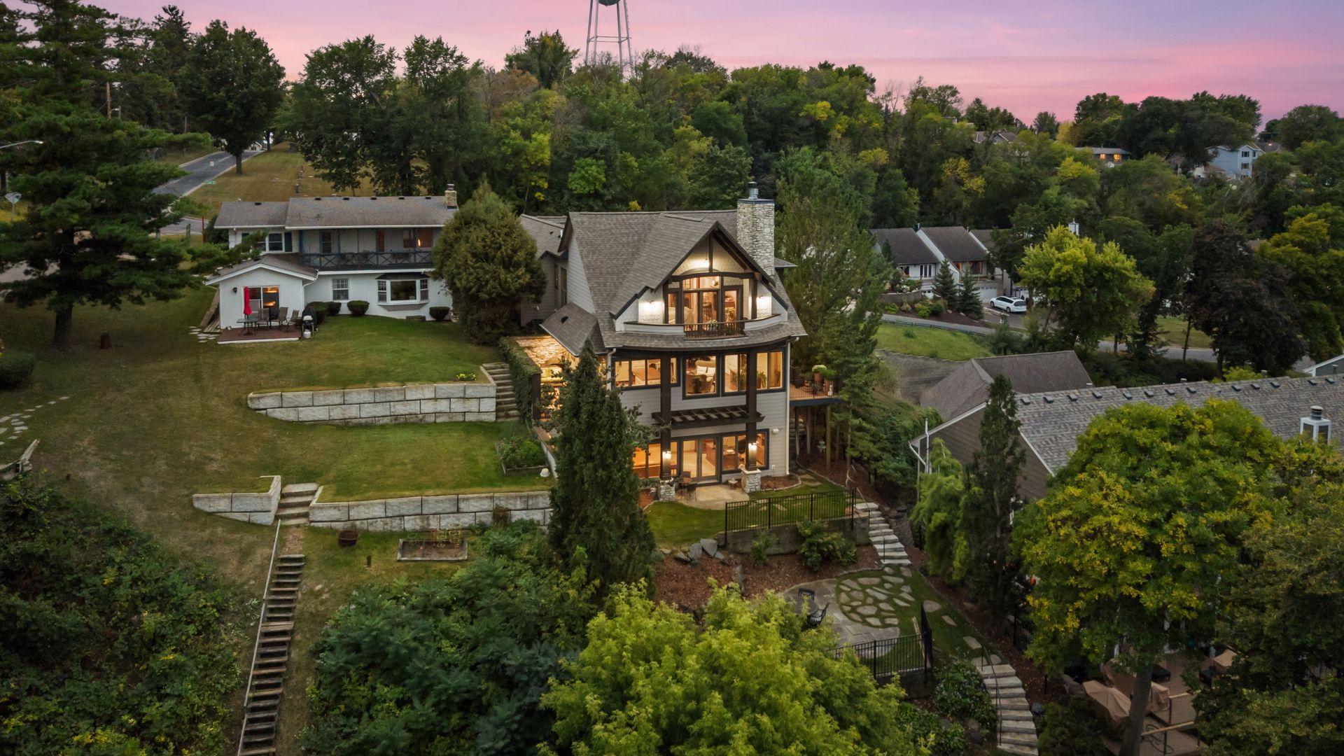 main property photo 5
