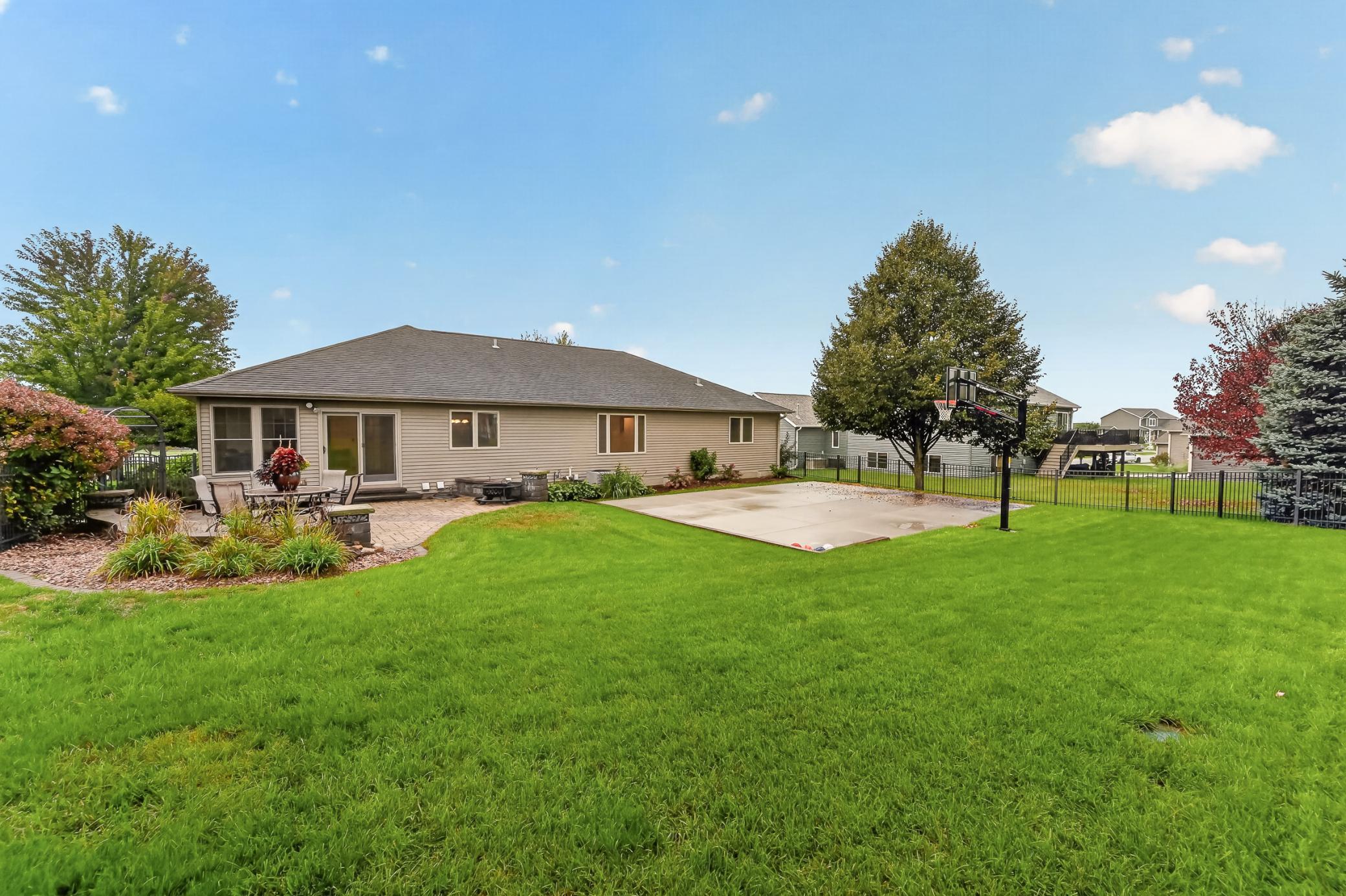 main property photo 35