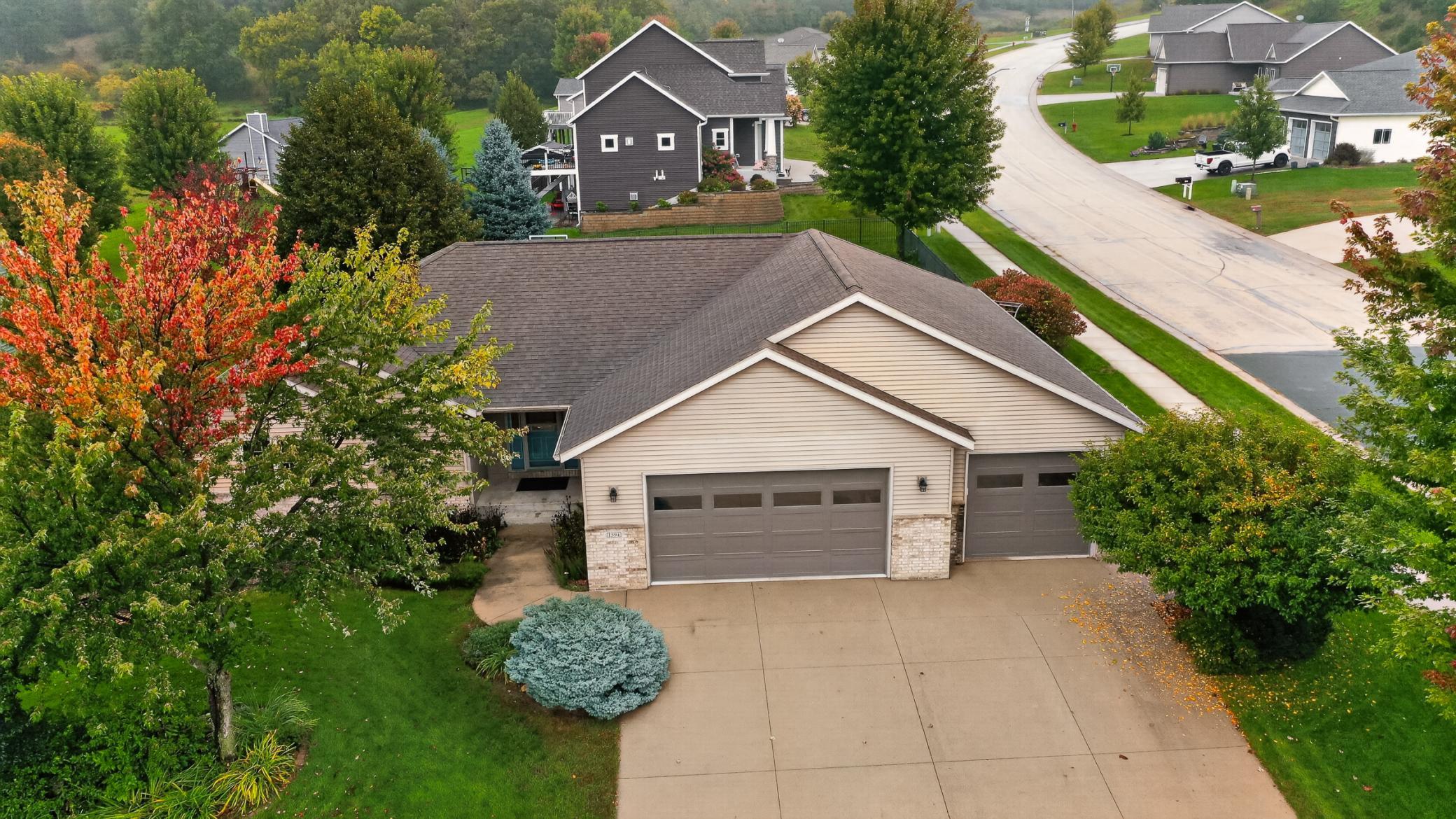 main property photo 40