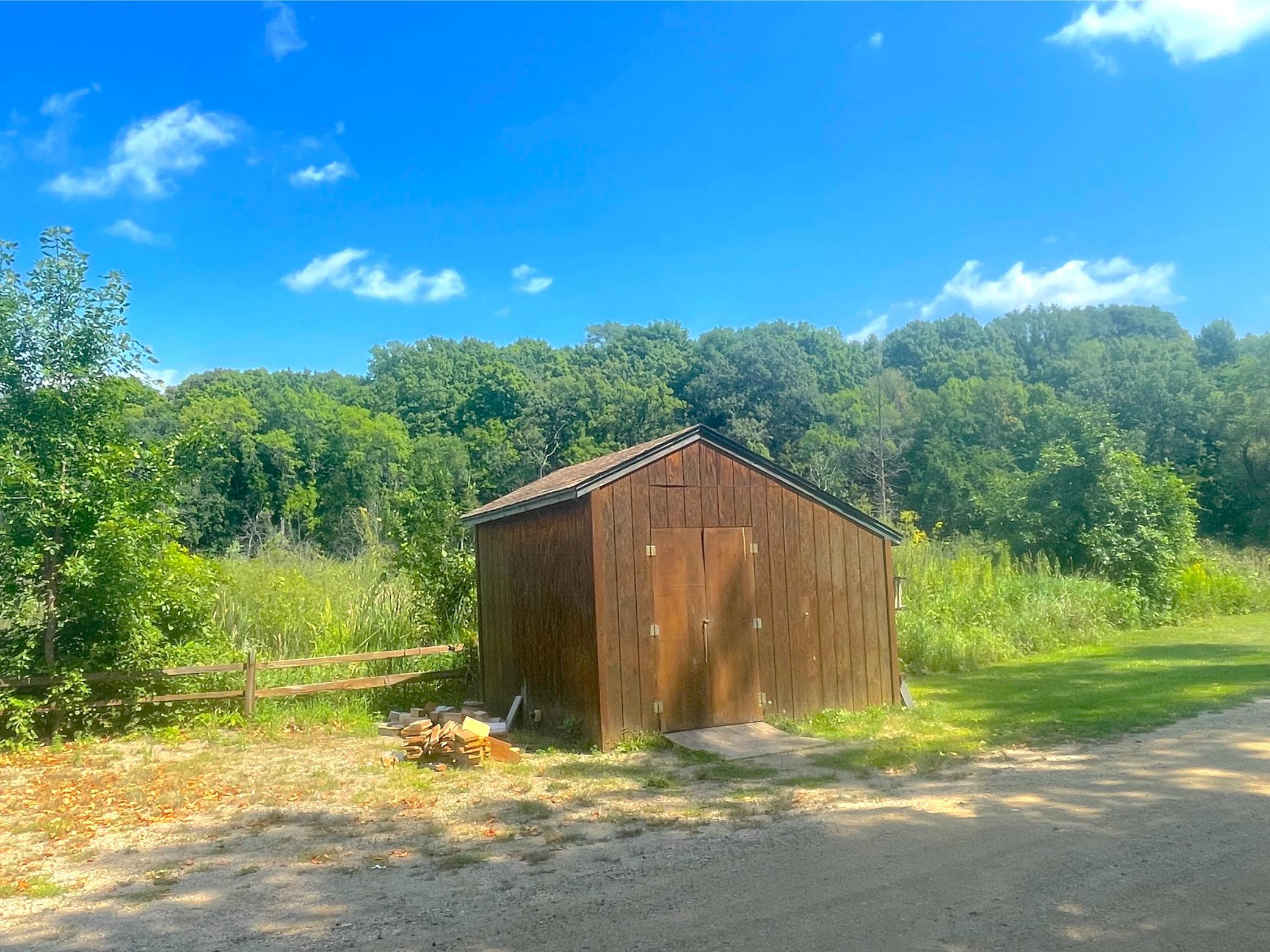 main property photo 25