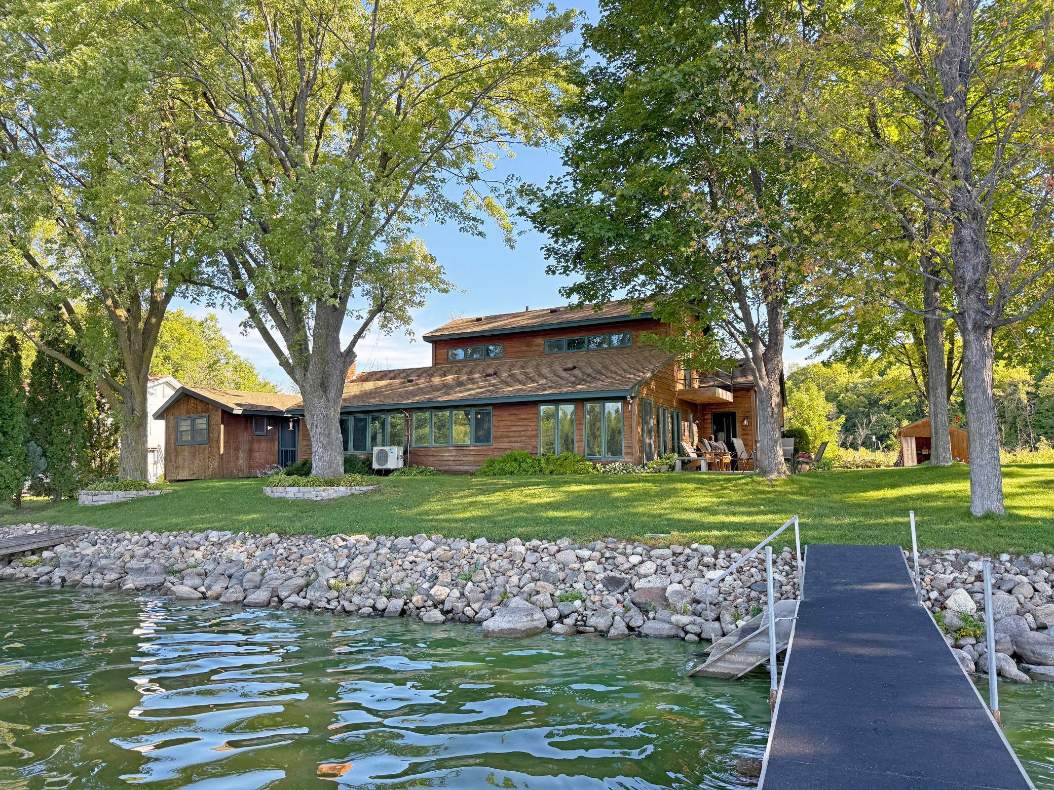 main property photo 28
