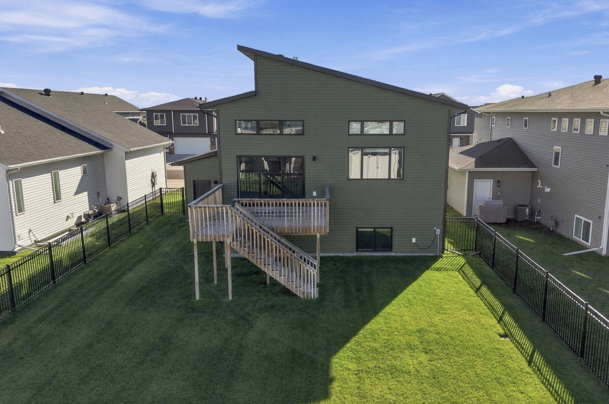 main property photo 39