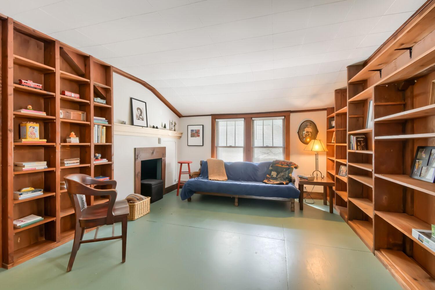 main property photo 16
