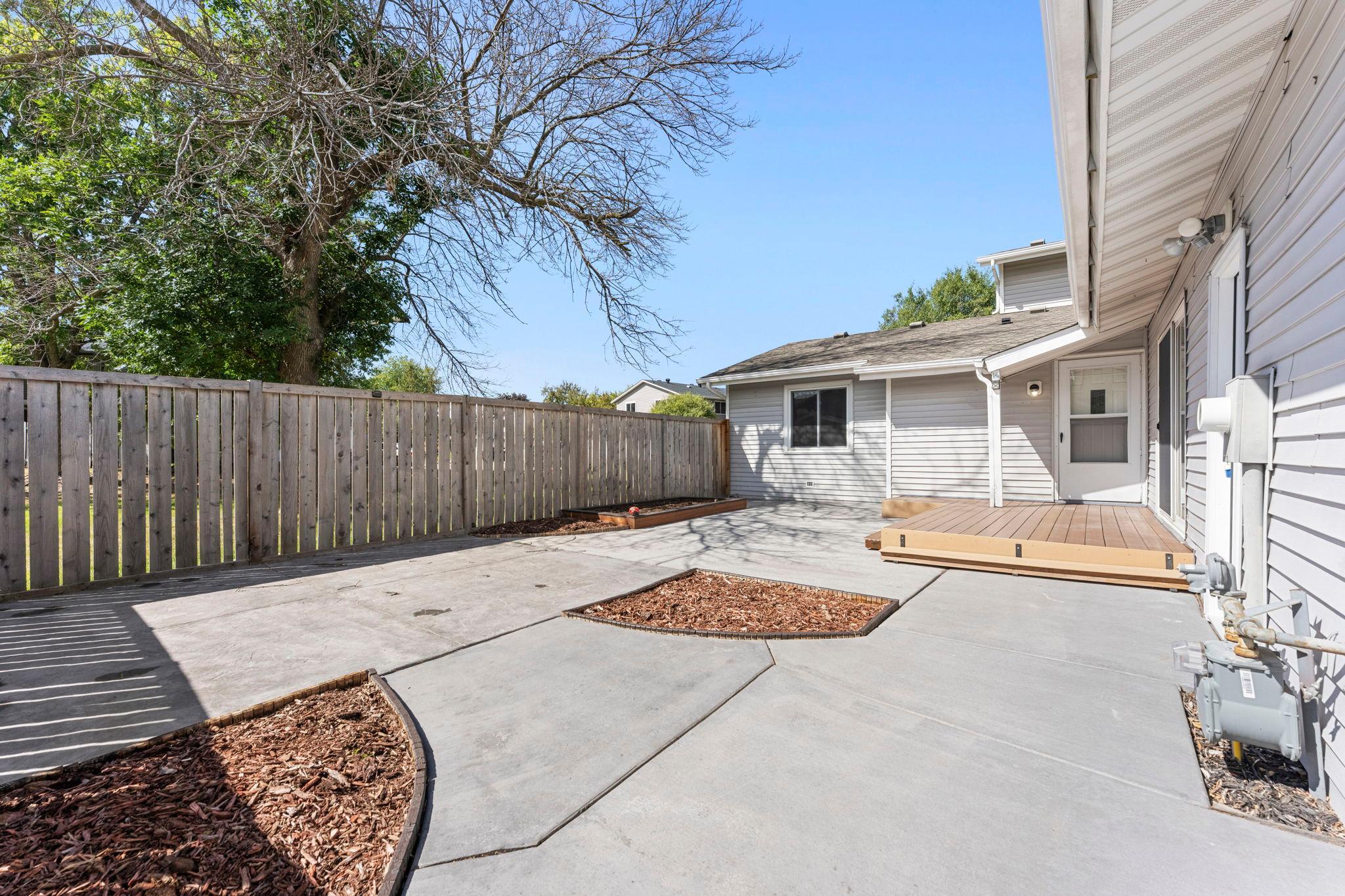 main property photo 28
