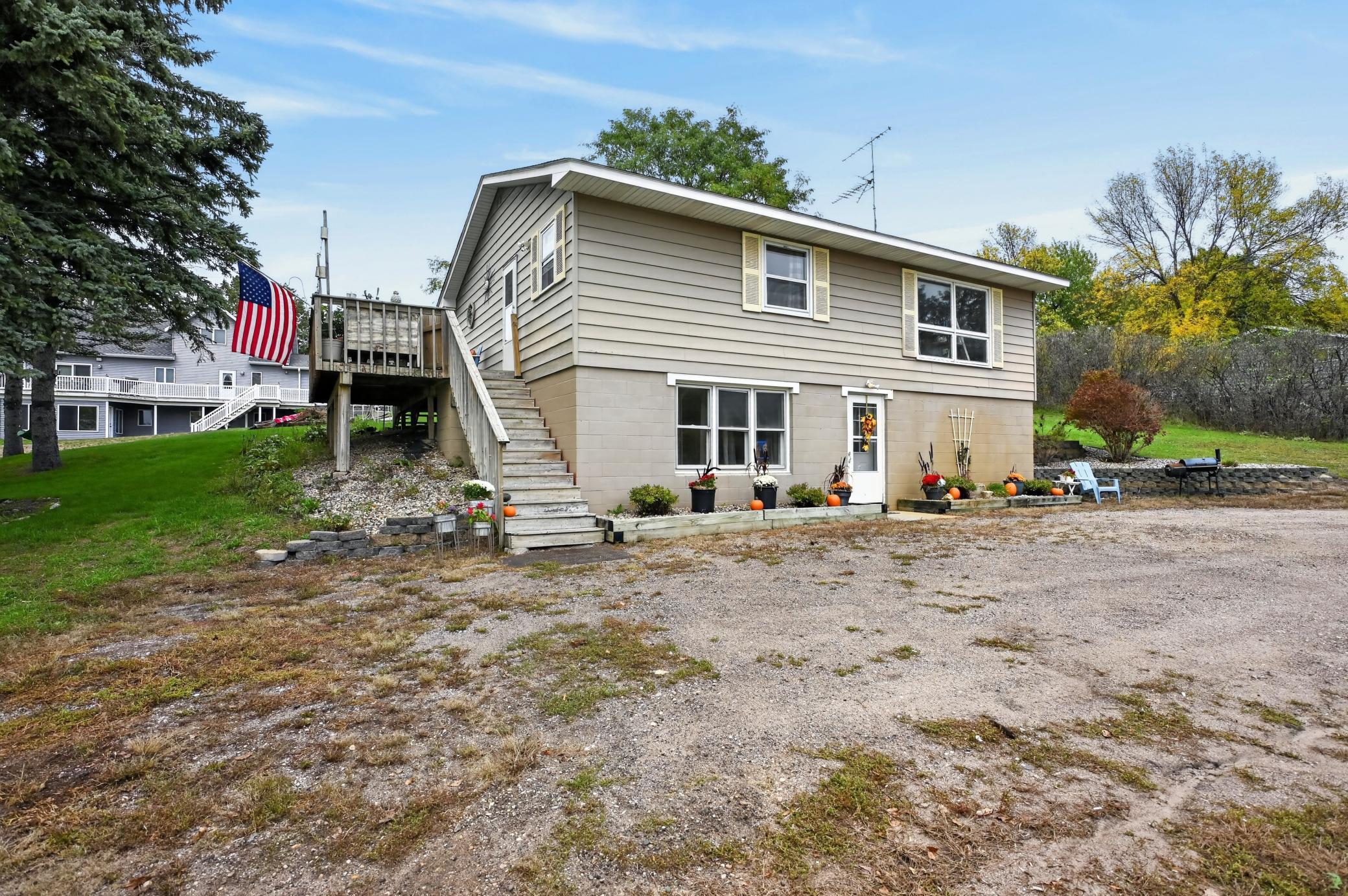 main property photo 44