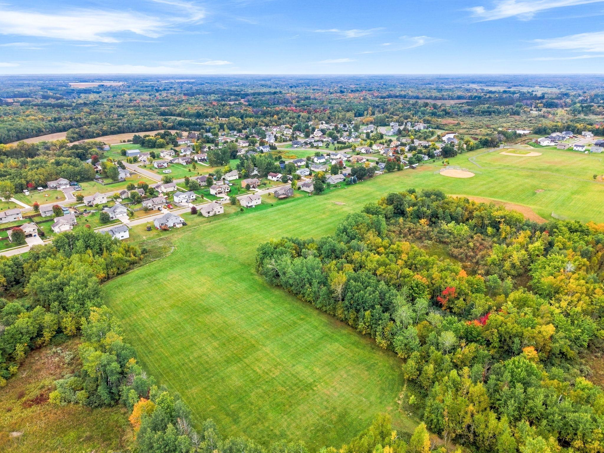 main property photo 40