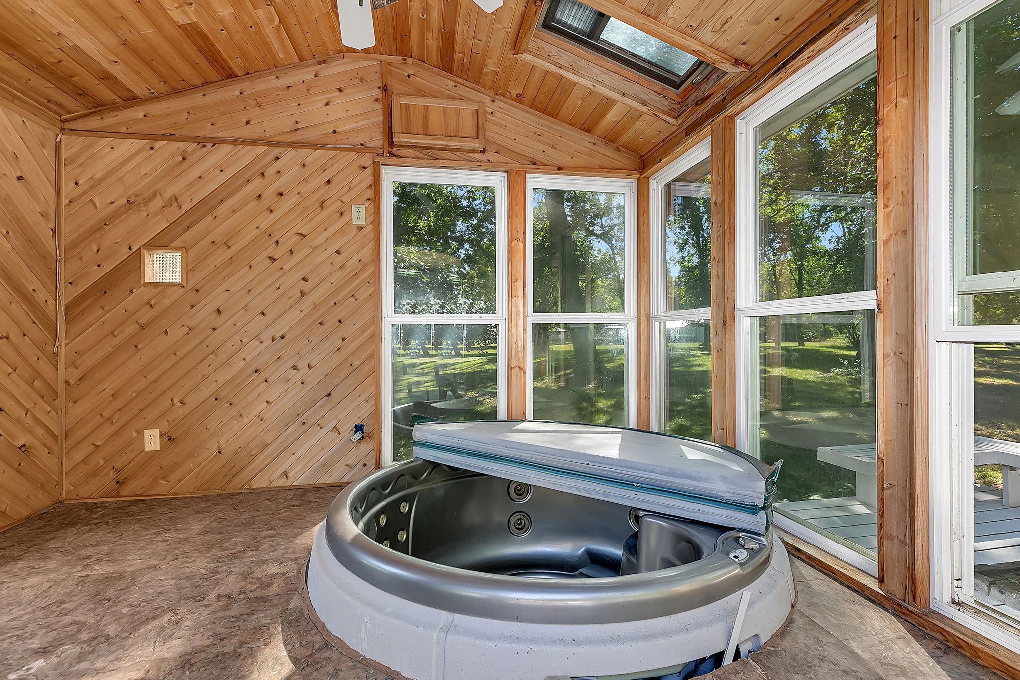 main property photo 20
