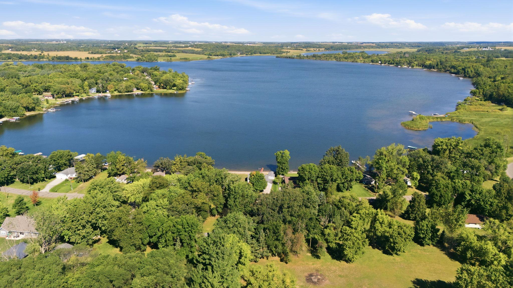main property photo 40