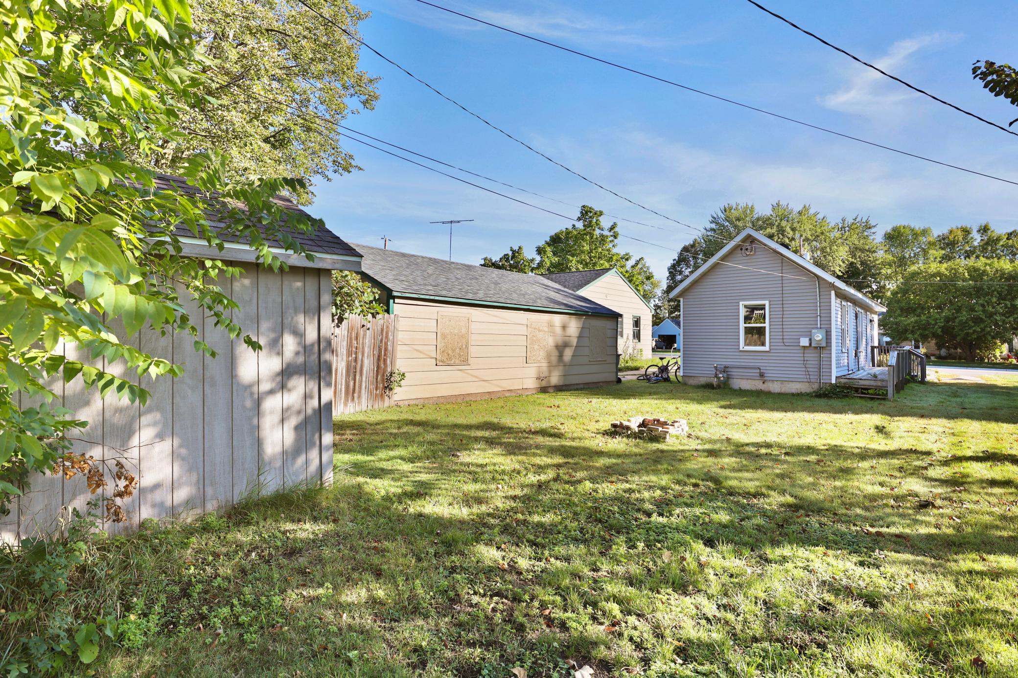 main property photo 22