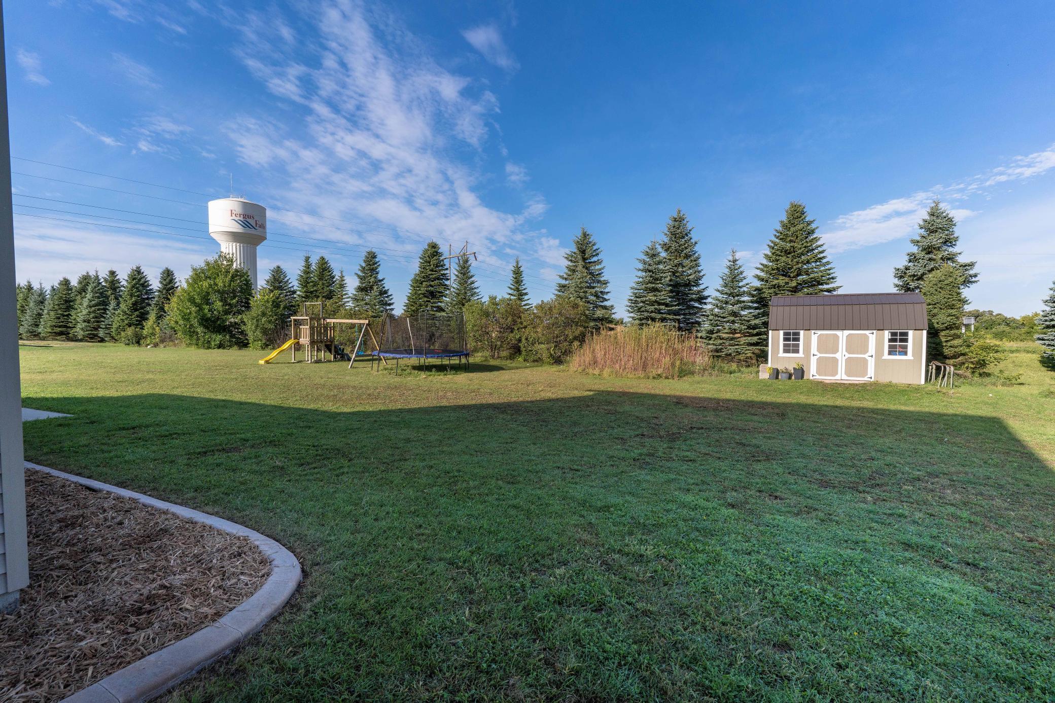 main property photo 40