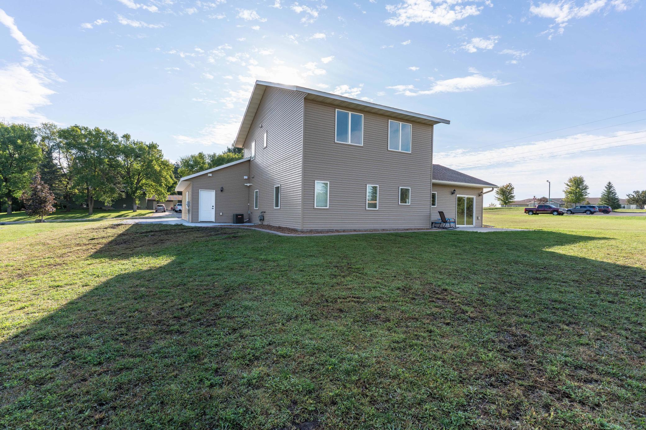 main property photo 45