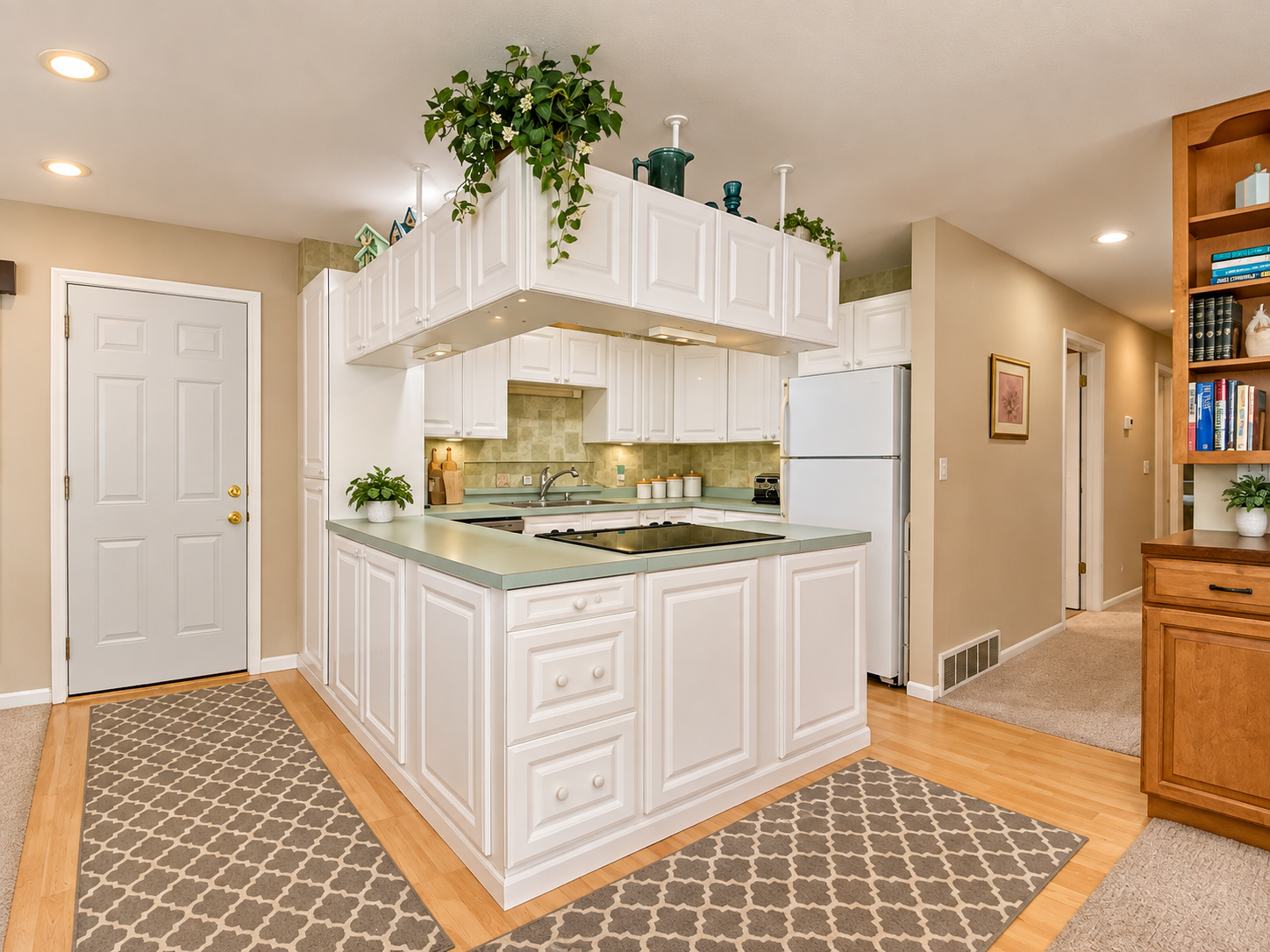 main property photo 17