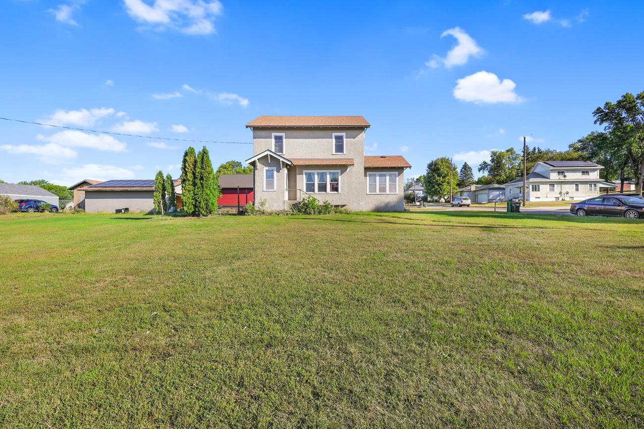 main property photo 20