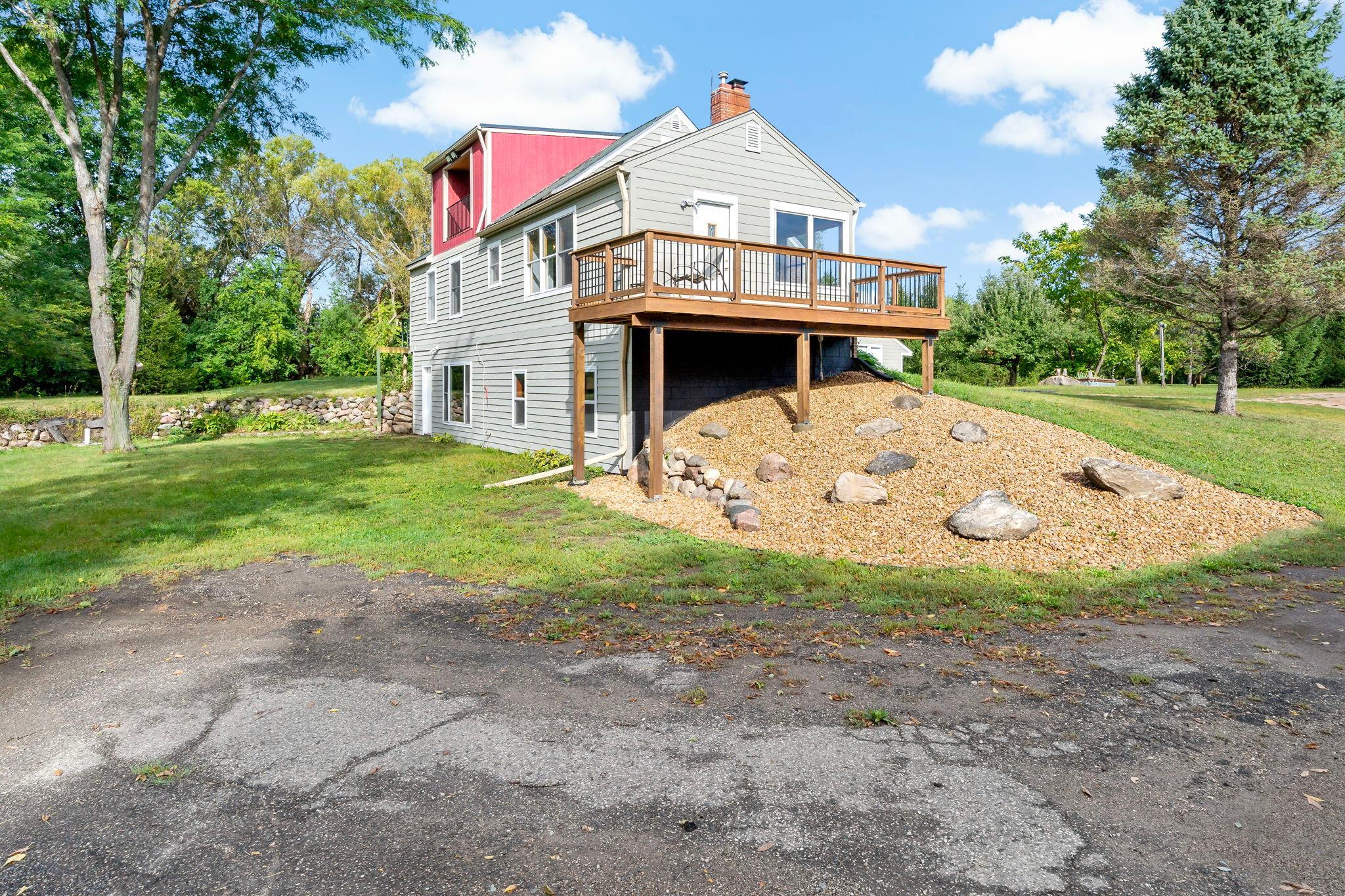 main property photo 19
