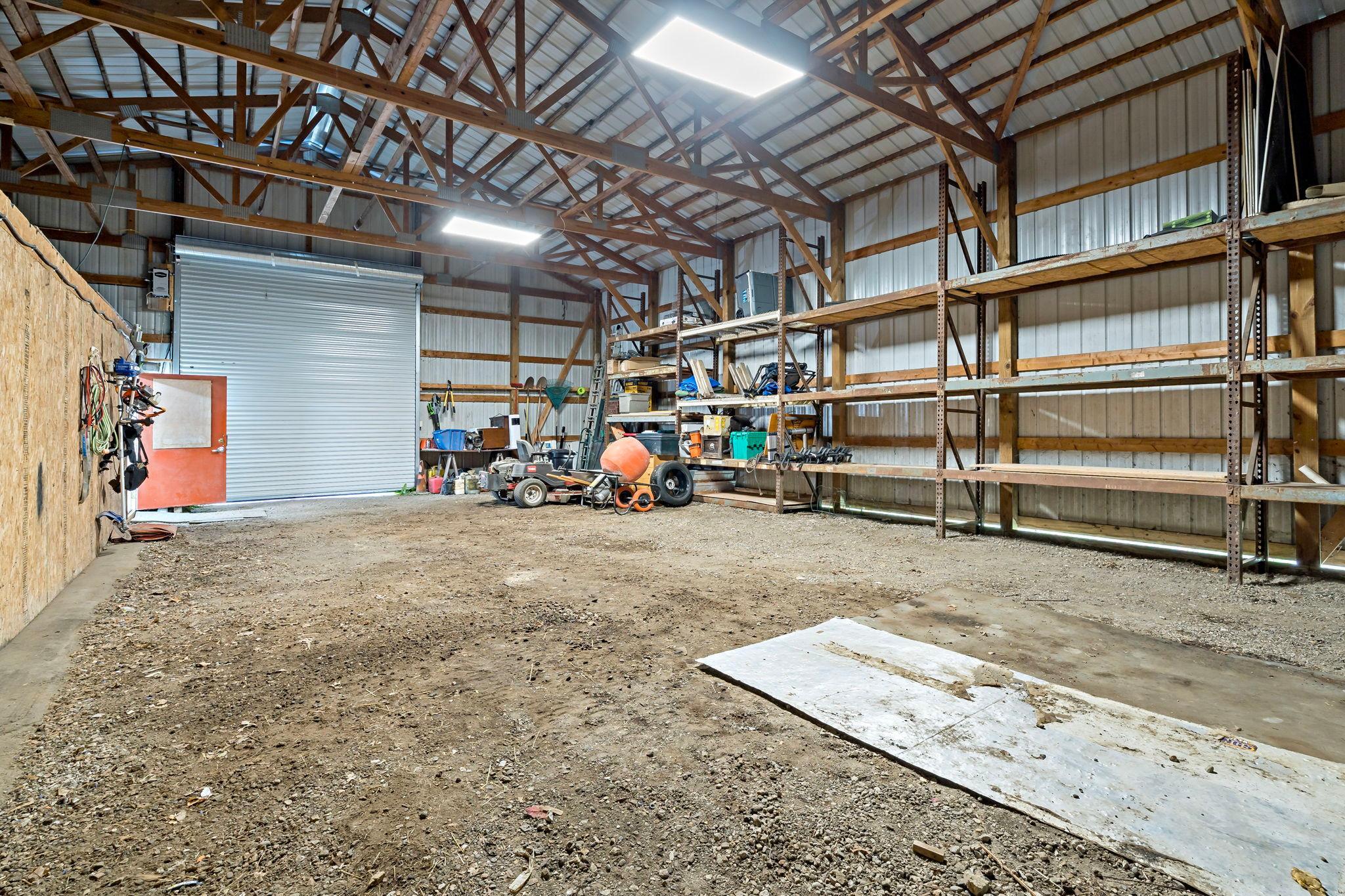 main property photo 50