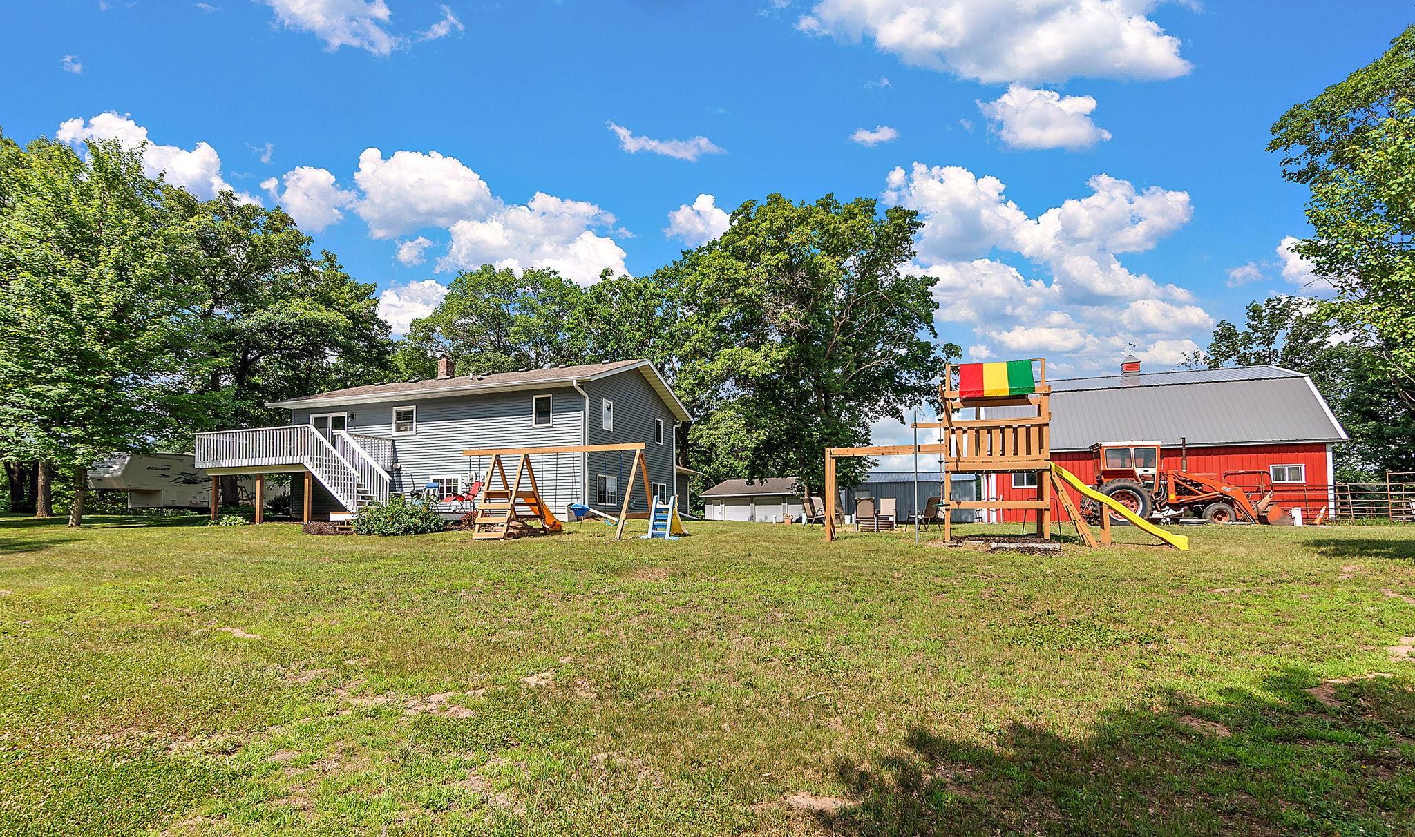 main property photo 8