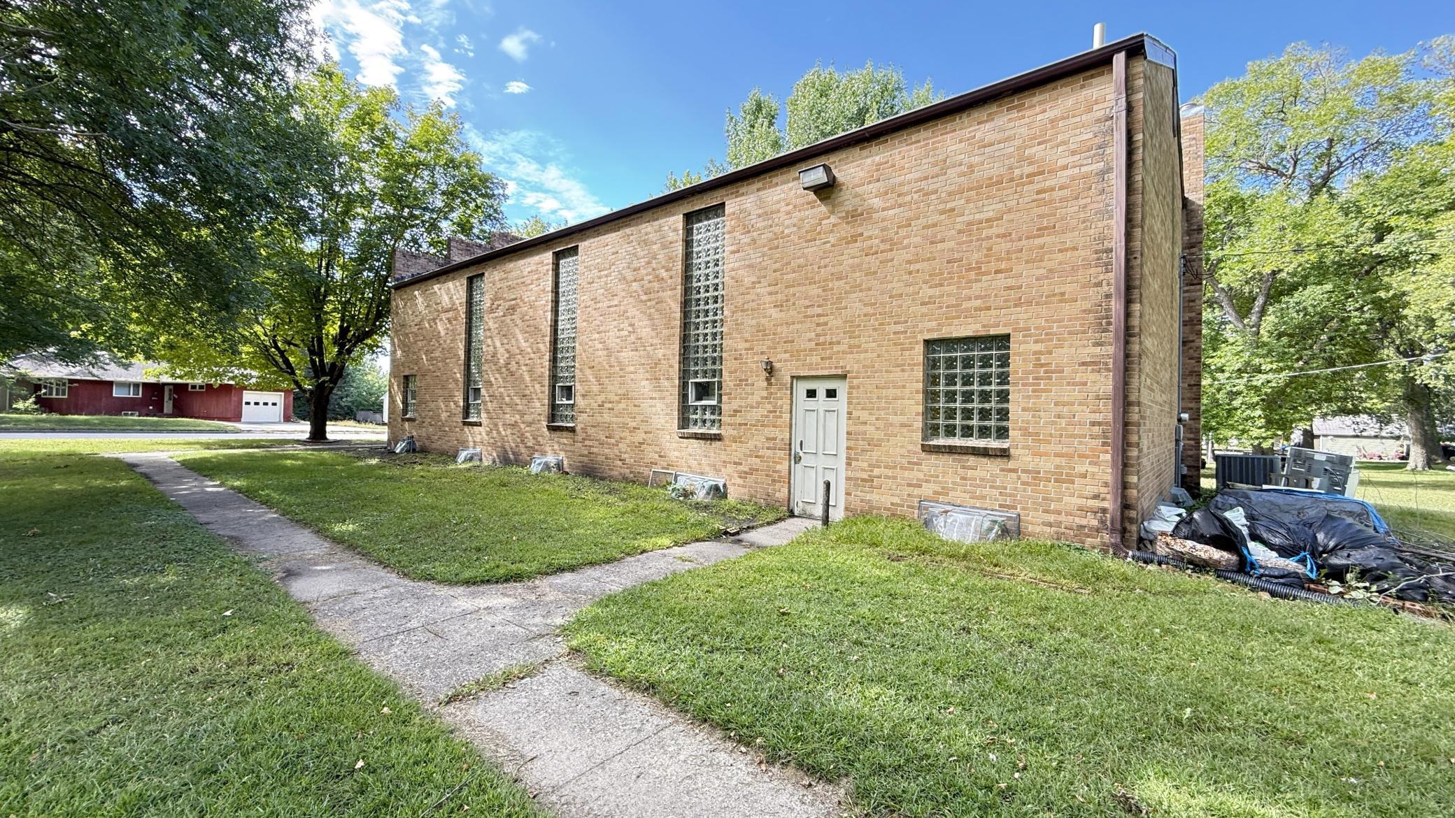 main property photo 3