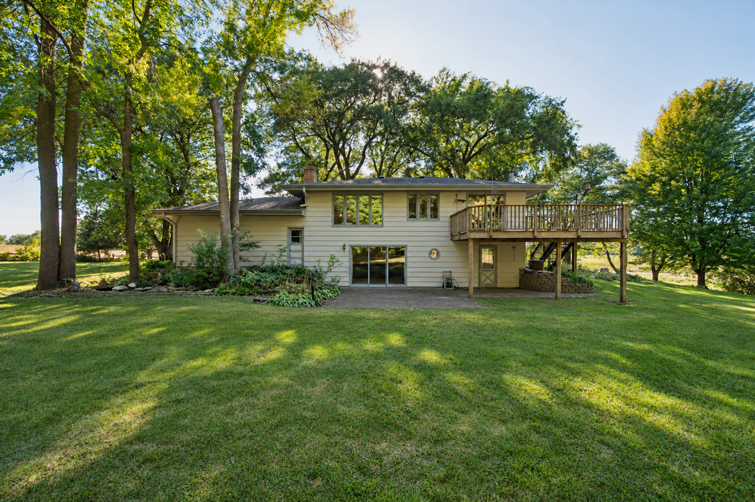 main property photo 2