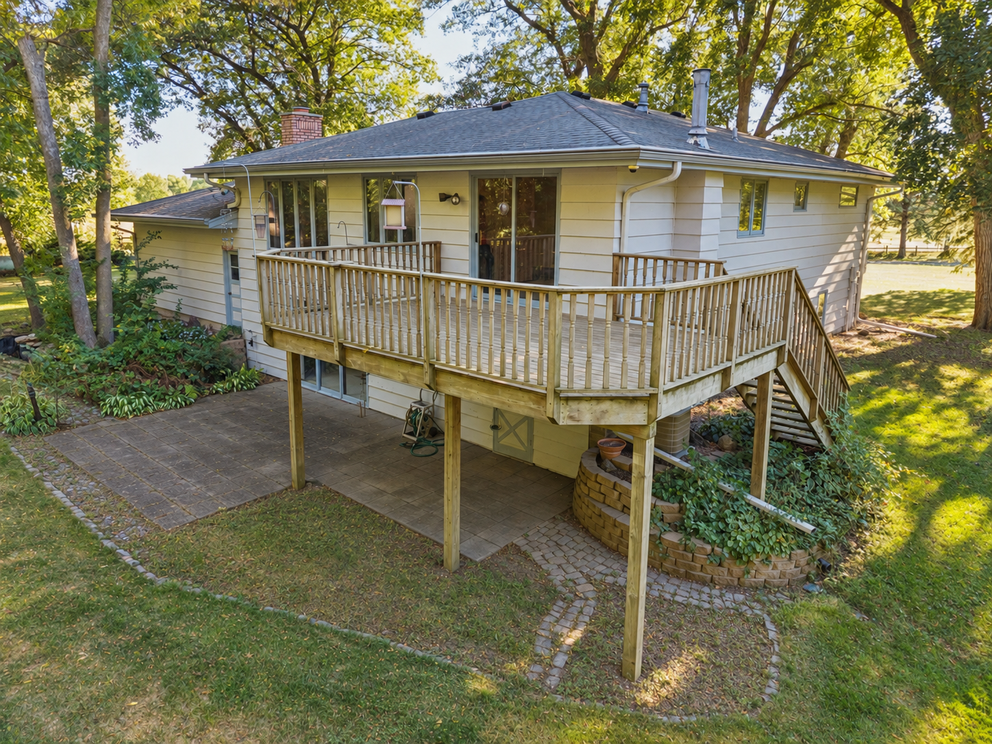 main property photo 70