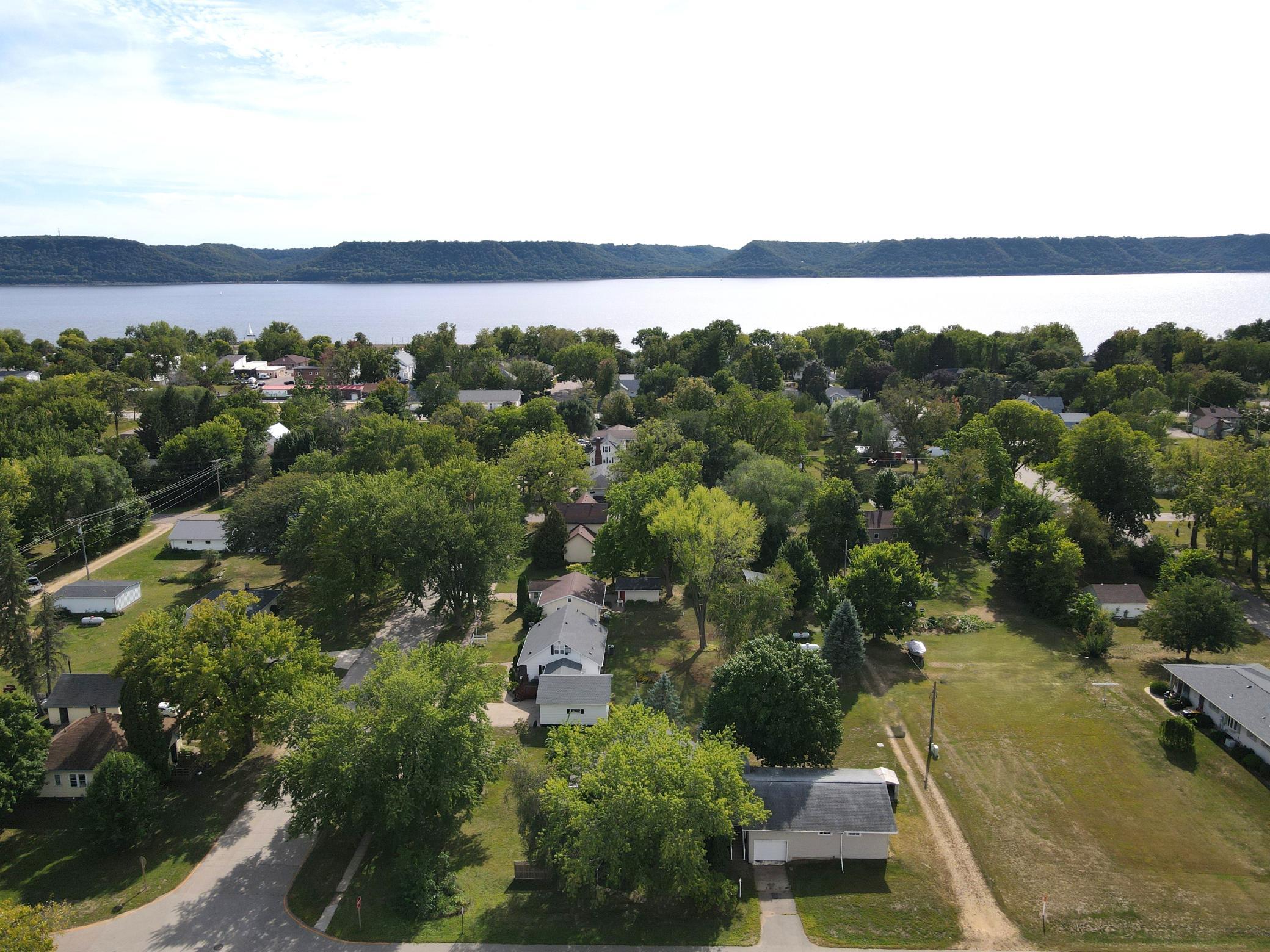 main property photo 11