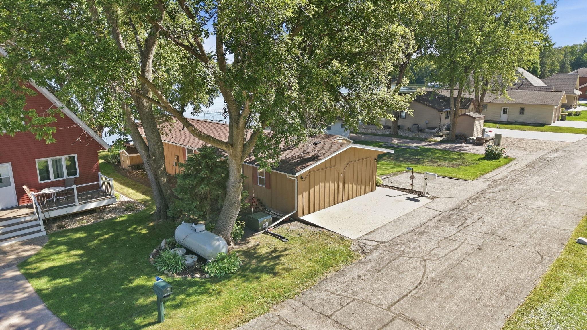 main property photo 44
