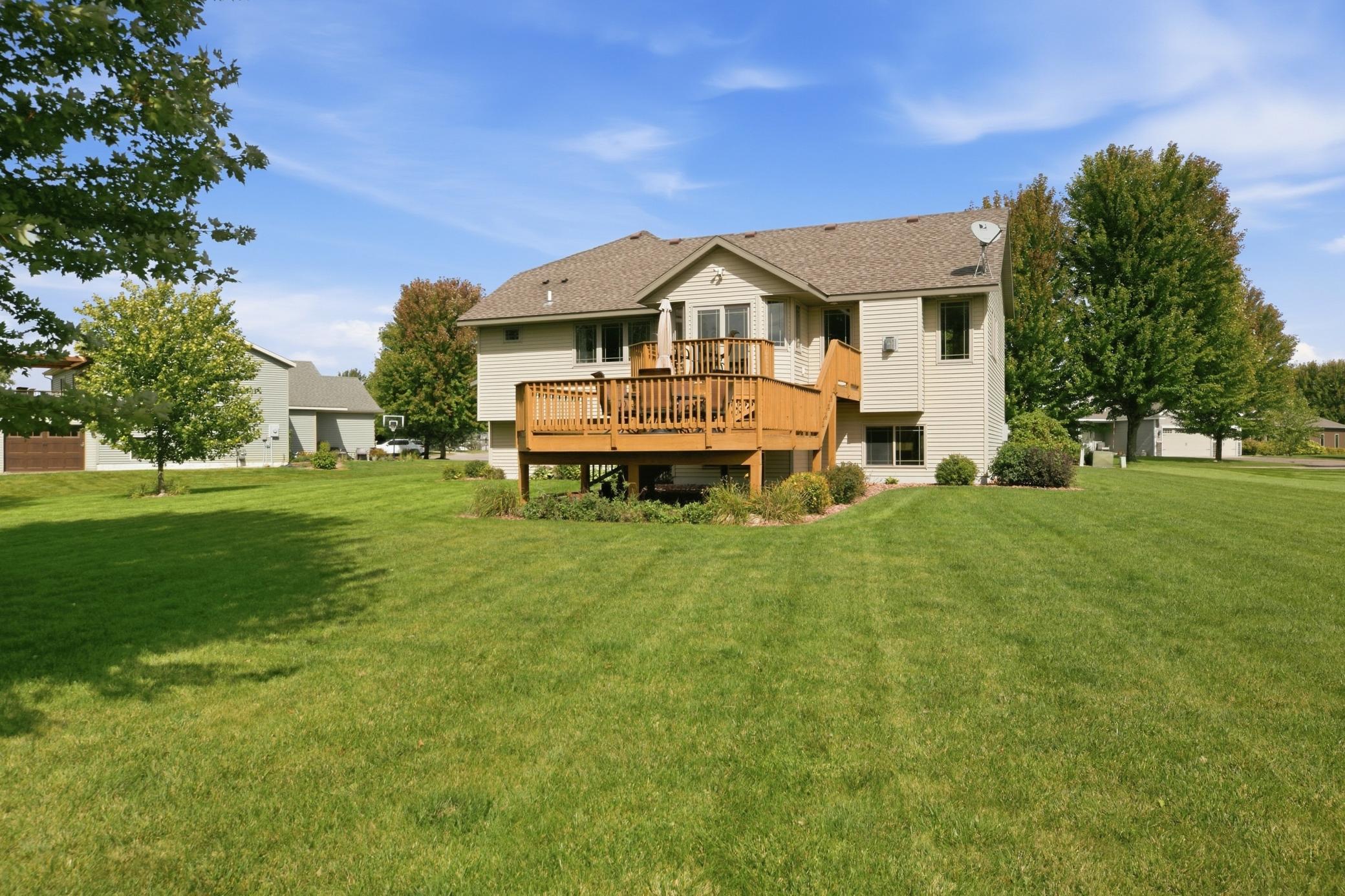 main property photo 7
