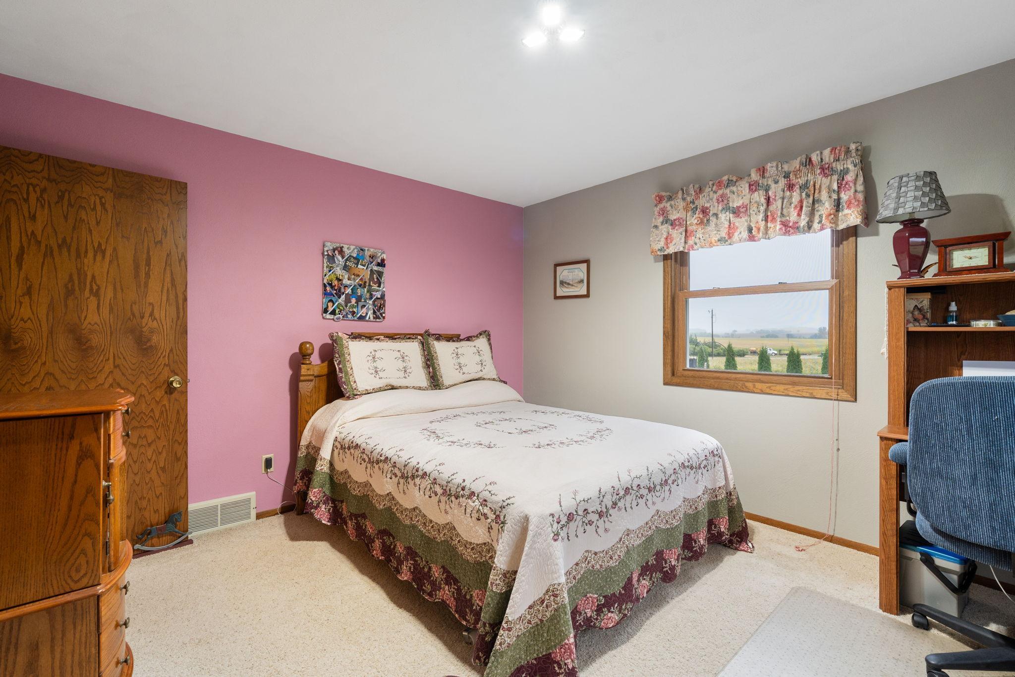 main property photo 16