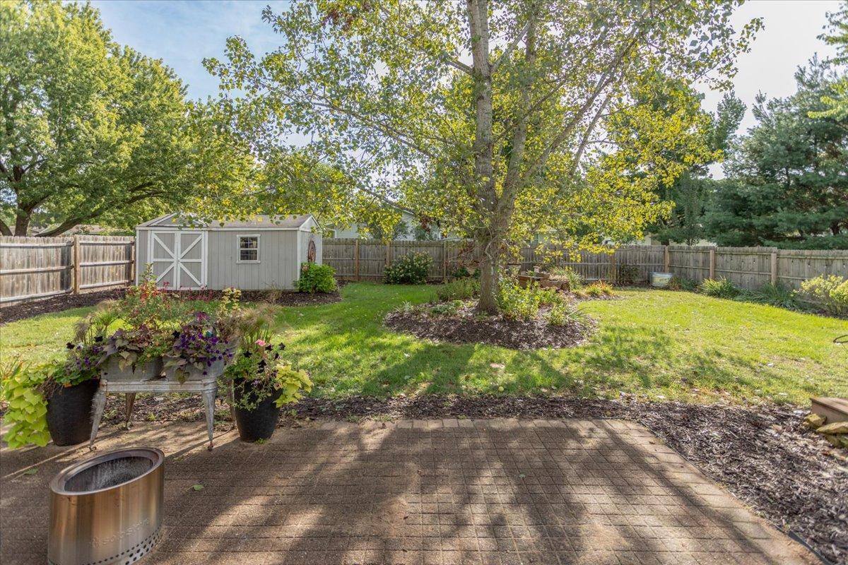 main property photo 28