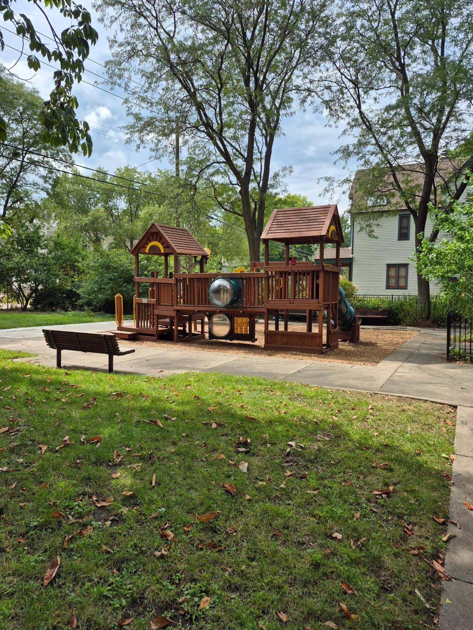 main property photo 9